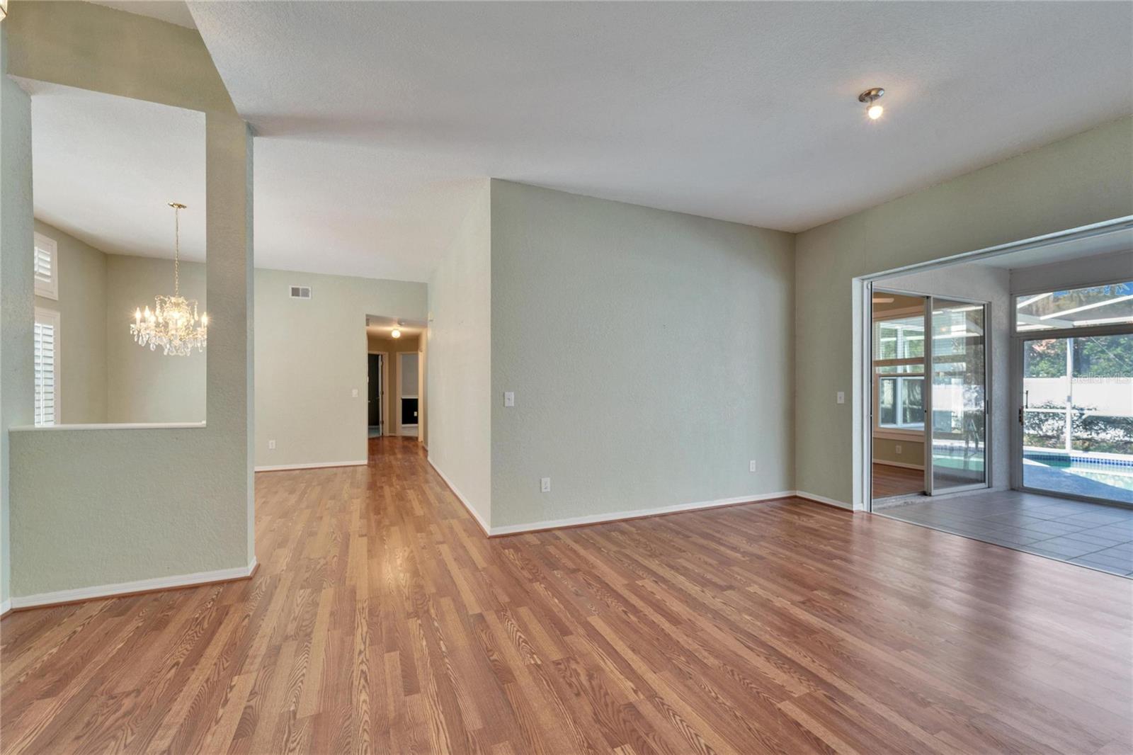 3904 EXECUTIVE CIR, PLANT CITY, FL, 33566