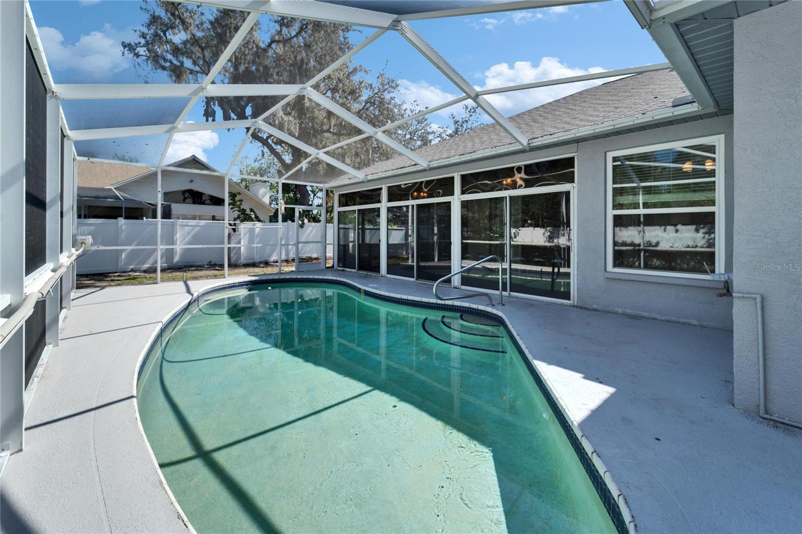 3904 EXECUTIVE CIR, PLANT CITY, FL, 33566