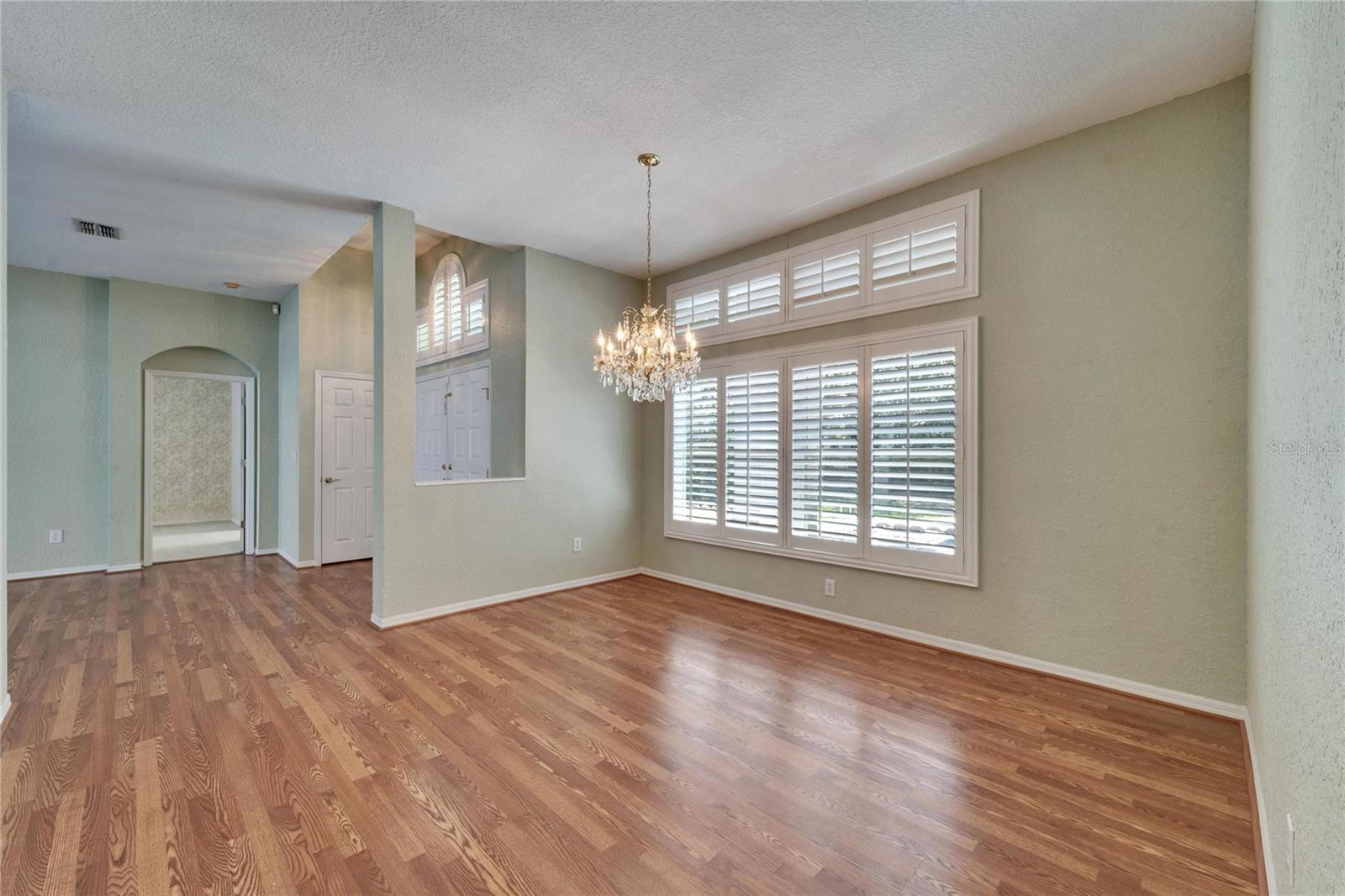 3904 EXECUTIVE CIR, PLANT CITY, FL, 33566