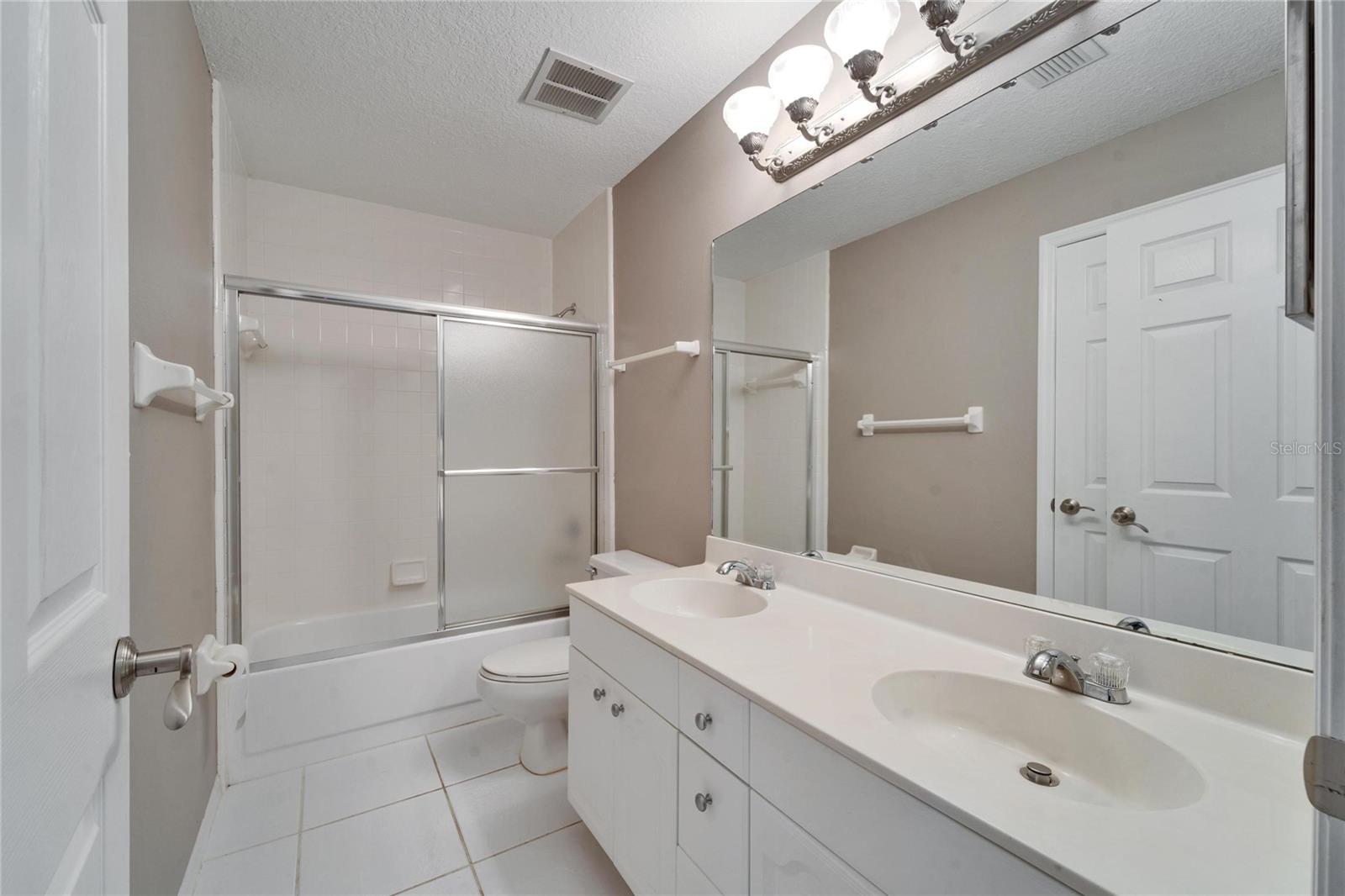 3904 EXECUTIVE CIR, PLANT CITY, FL, 33566