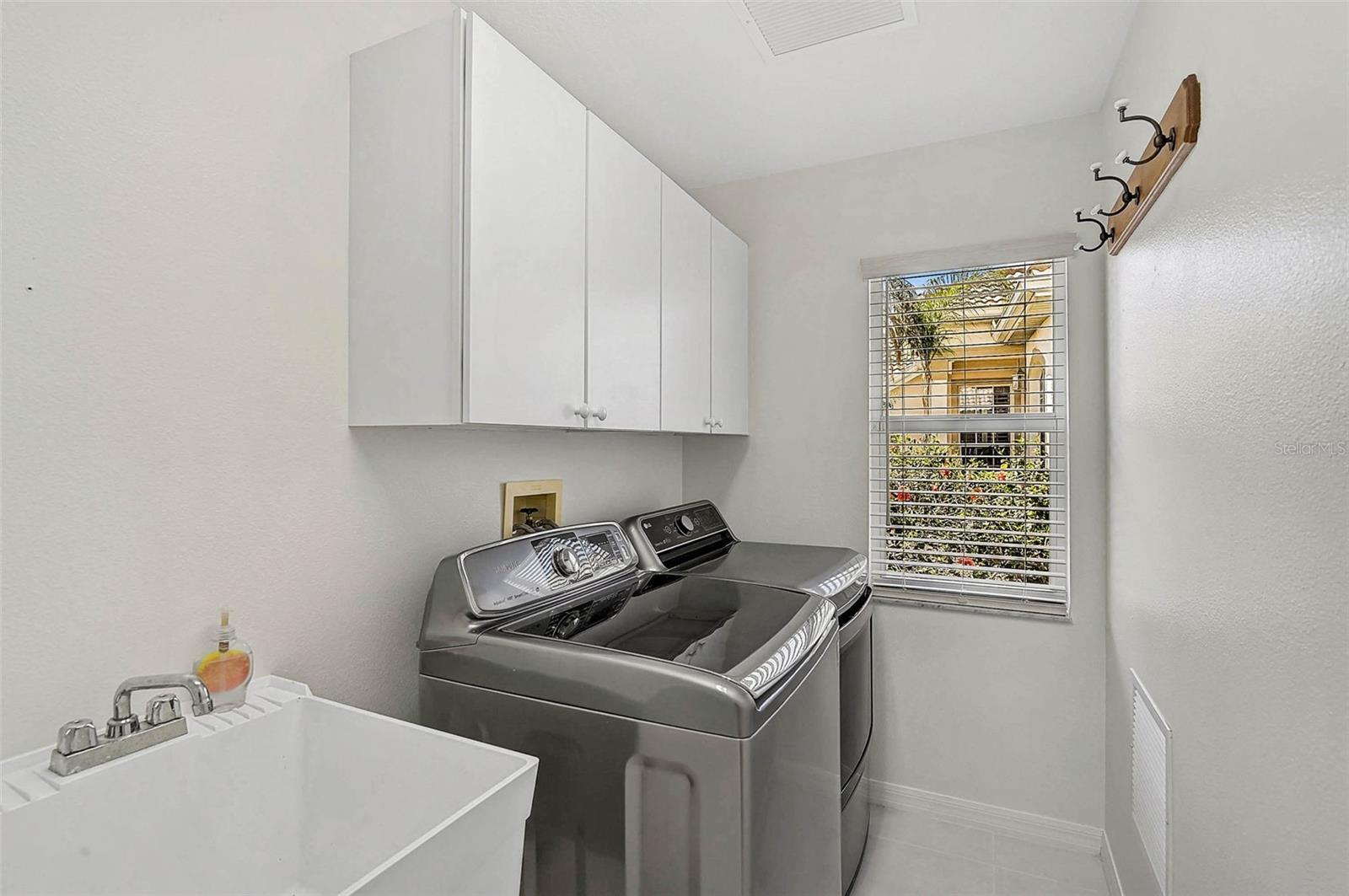 5261 HIGHBURY CIR, SARASOTA, FL, 34238