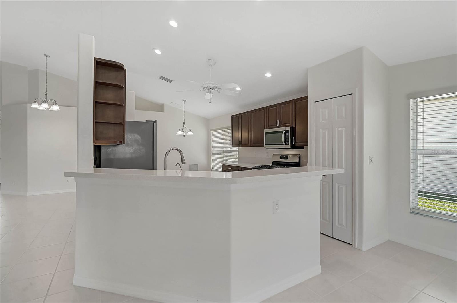 5261 HIGHBURY CIR, SARASOTA, FL, 34238