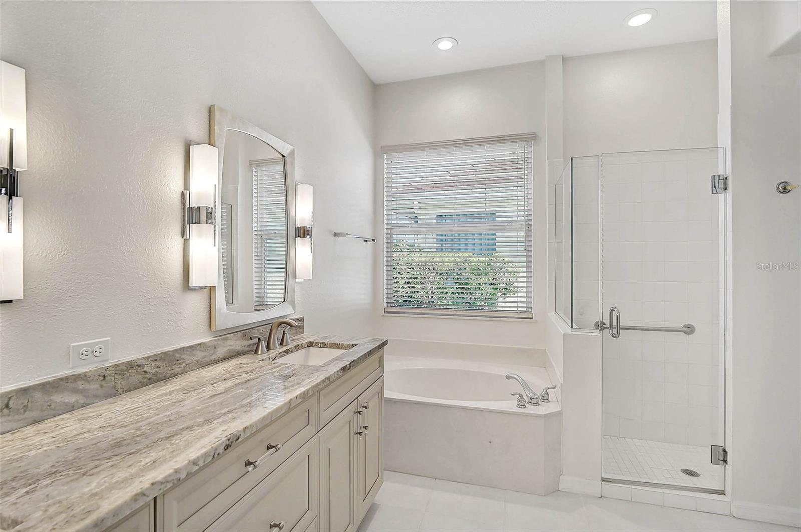 5261 HIGHBURY CIR, SARASOTA, FL, 34238