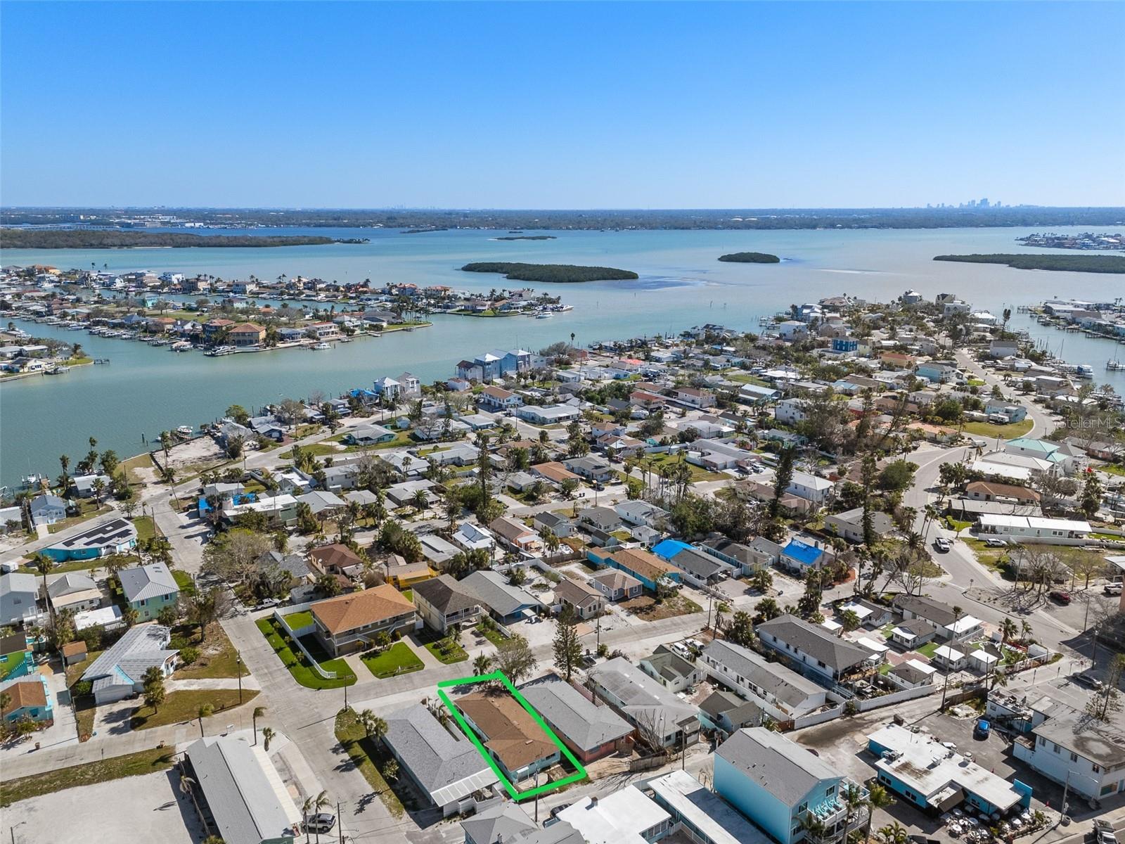 13388 1ST ST E, MADEIRA BEACH, FL, 33708