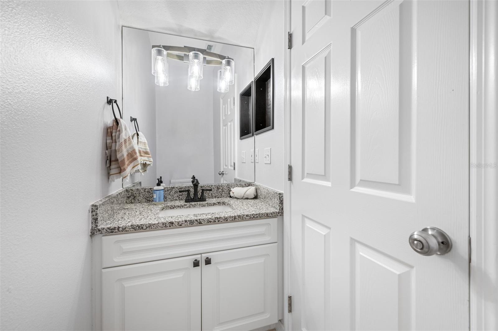 6807 S COURT DR, TAMPA, FL, 33611