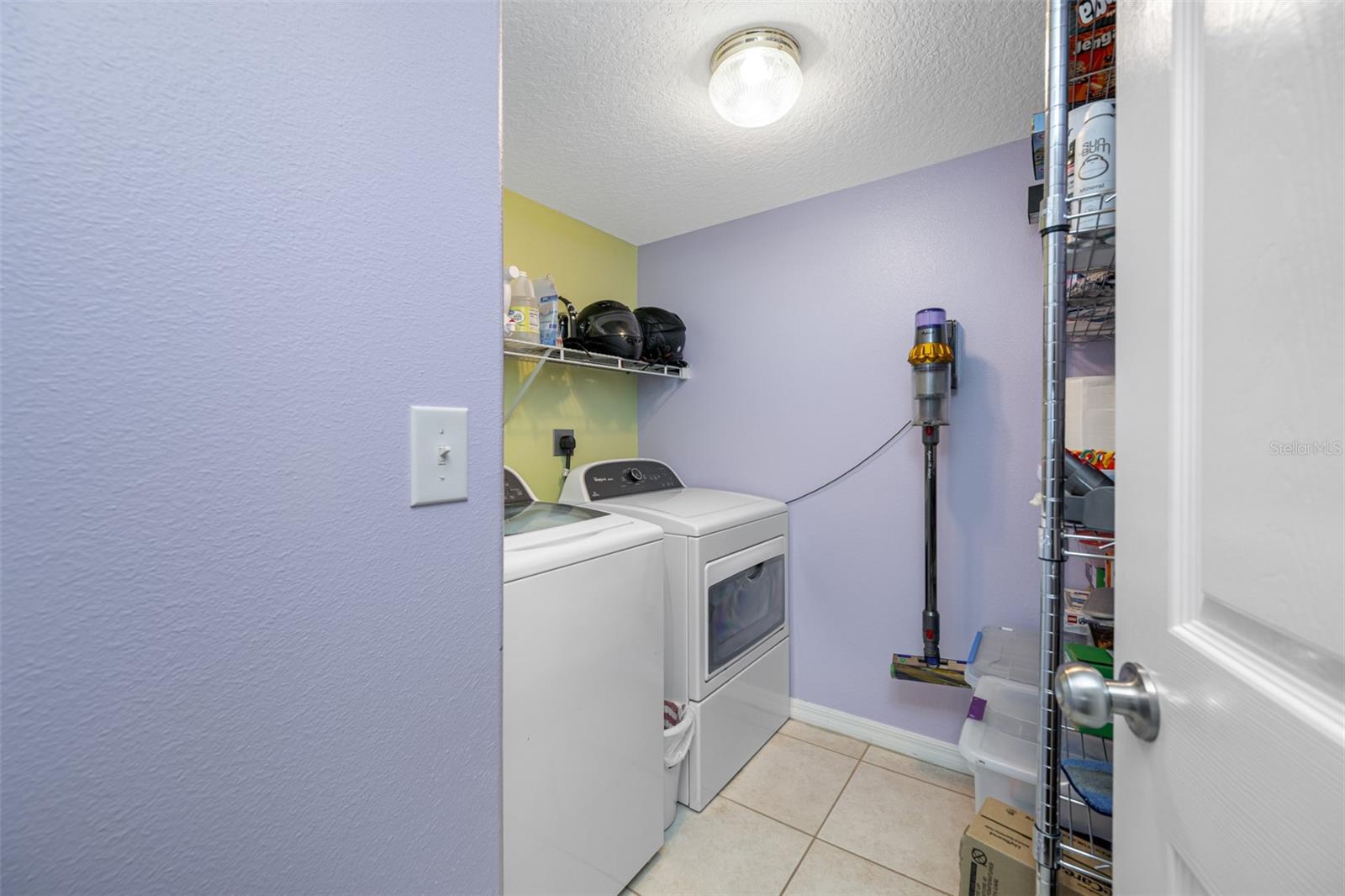 6807 S COURT DR, TAMPA, FL, 33611