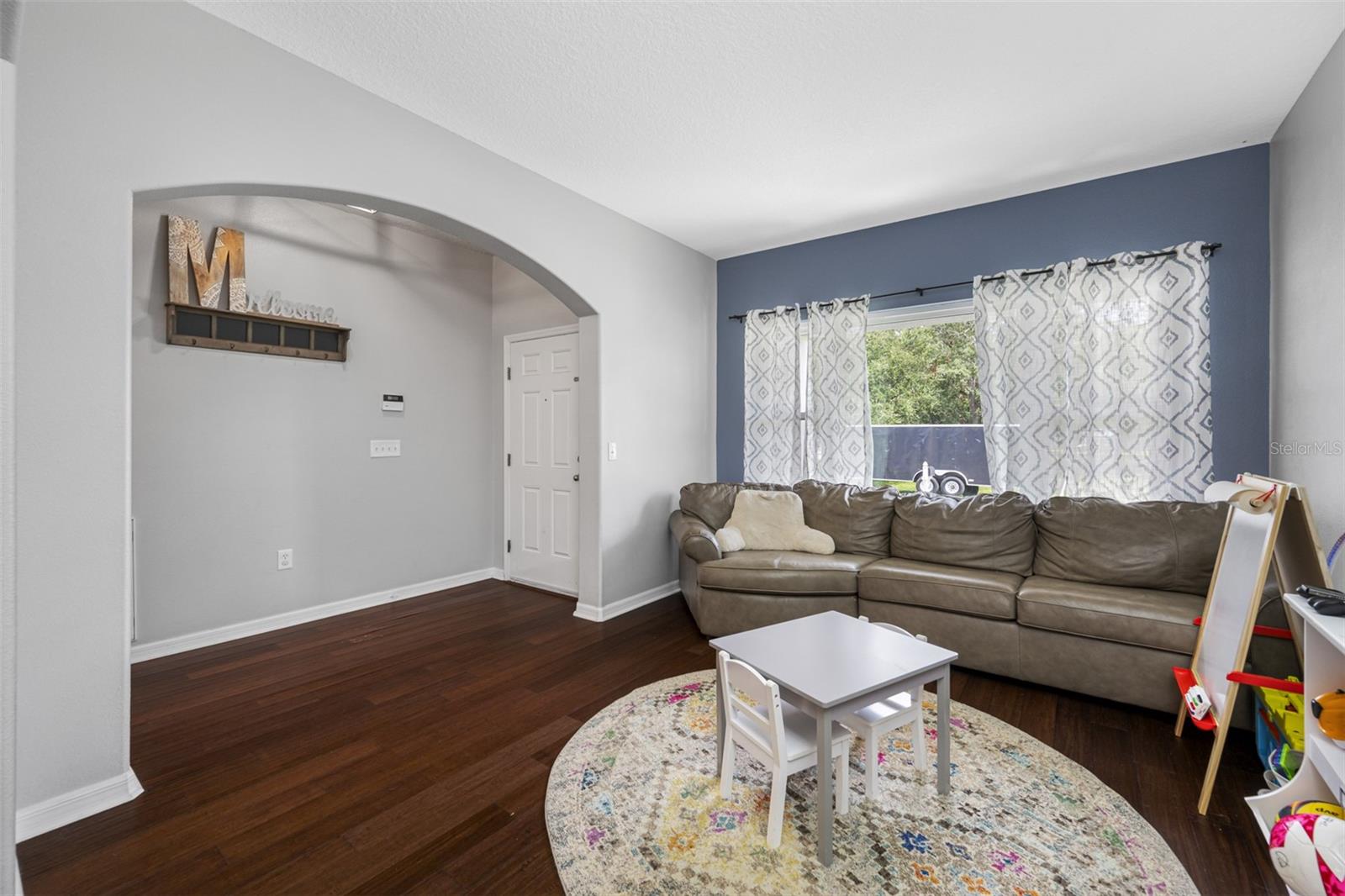 6807 S COURT DR, TAMPA, FL, 33611