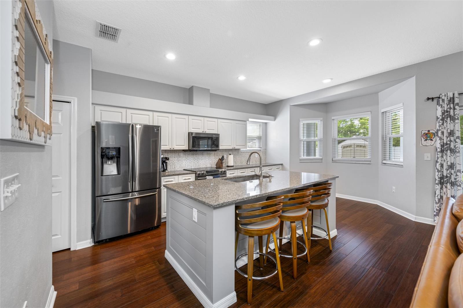 6807 S COURT DR, TAMPA, FL, 33611