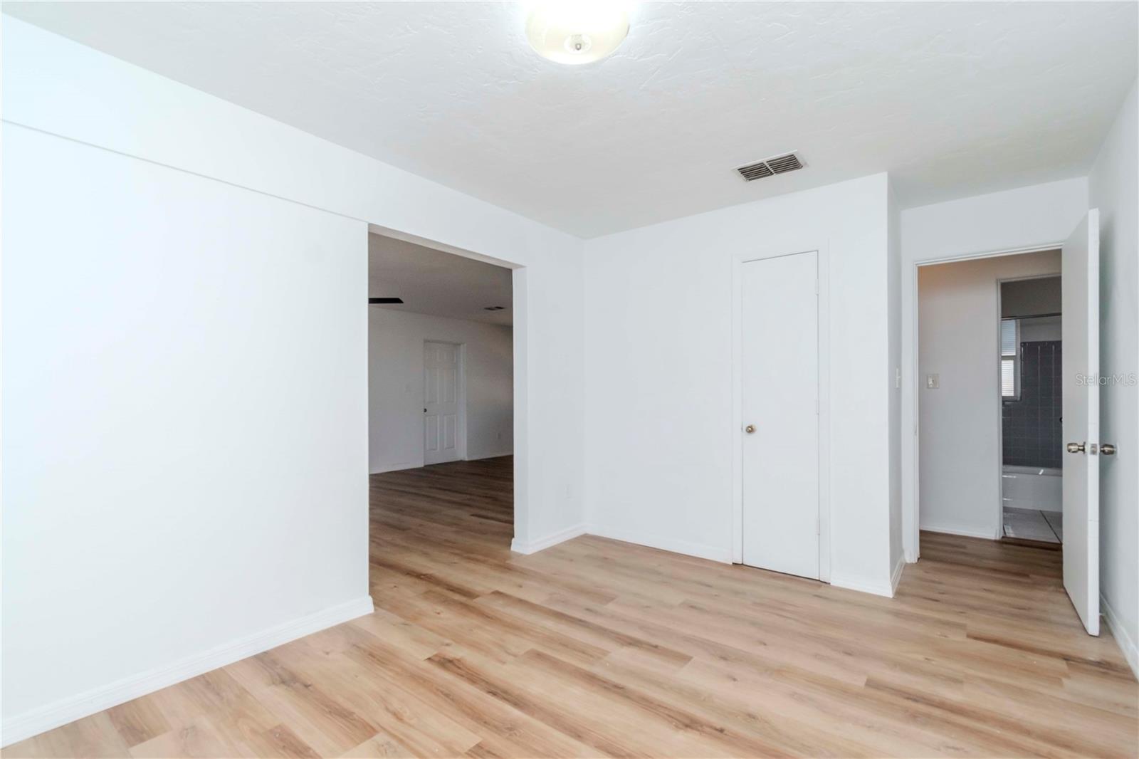 6604 COLUMBIA DR, BRADENTON, FL, 34207
