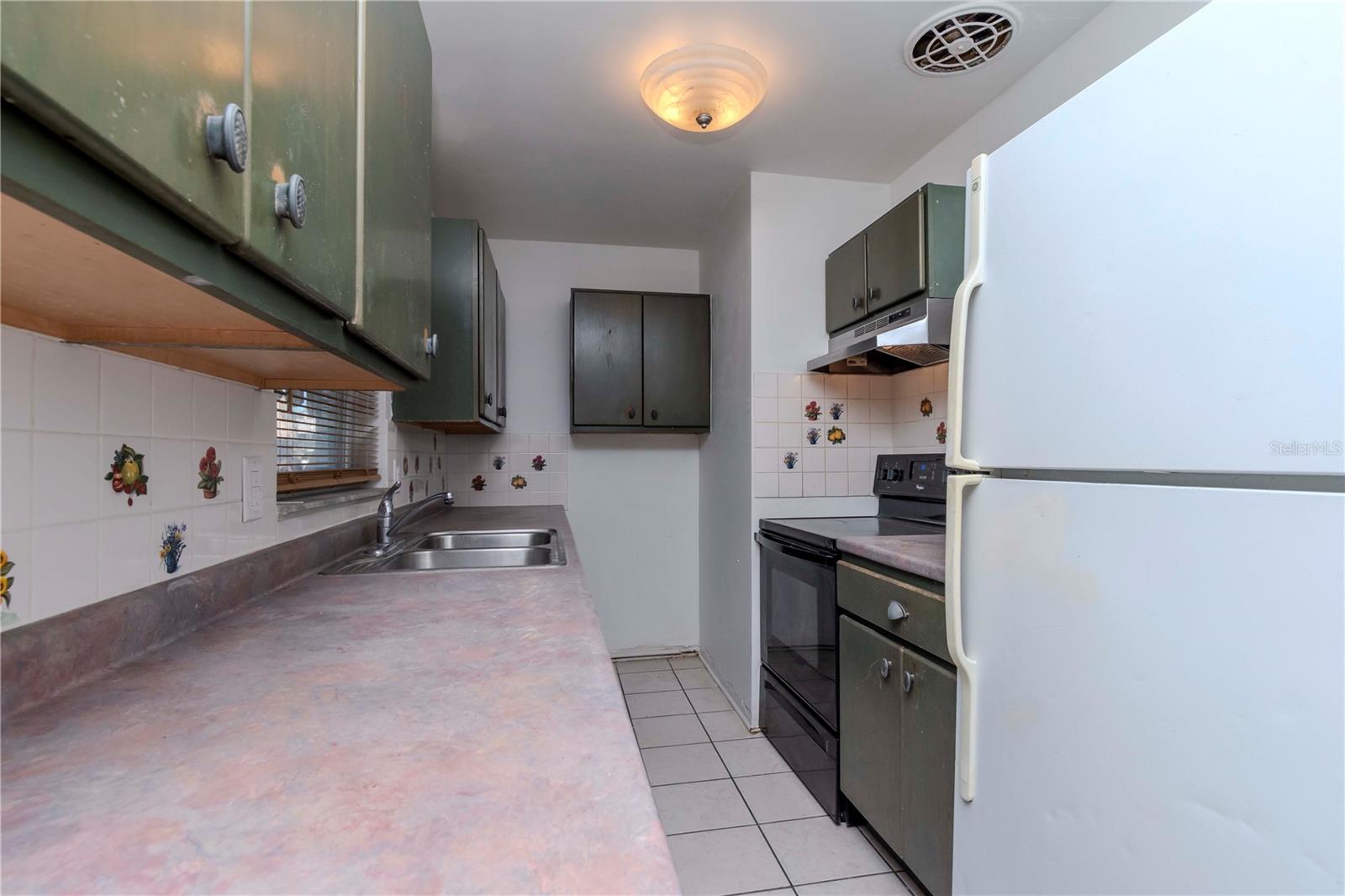 6604 COLUMBIA DR, BRADENTON, FL, 34207