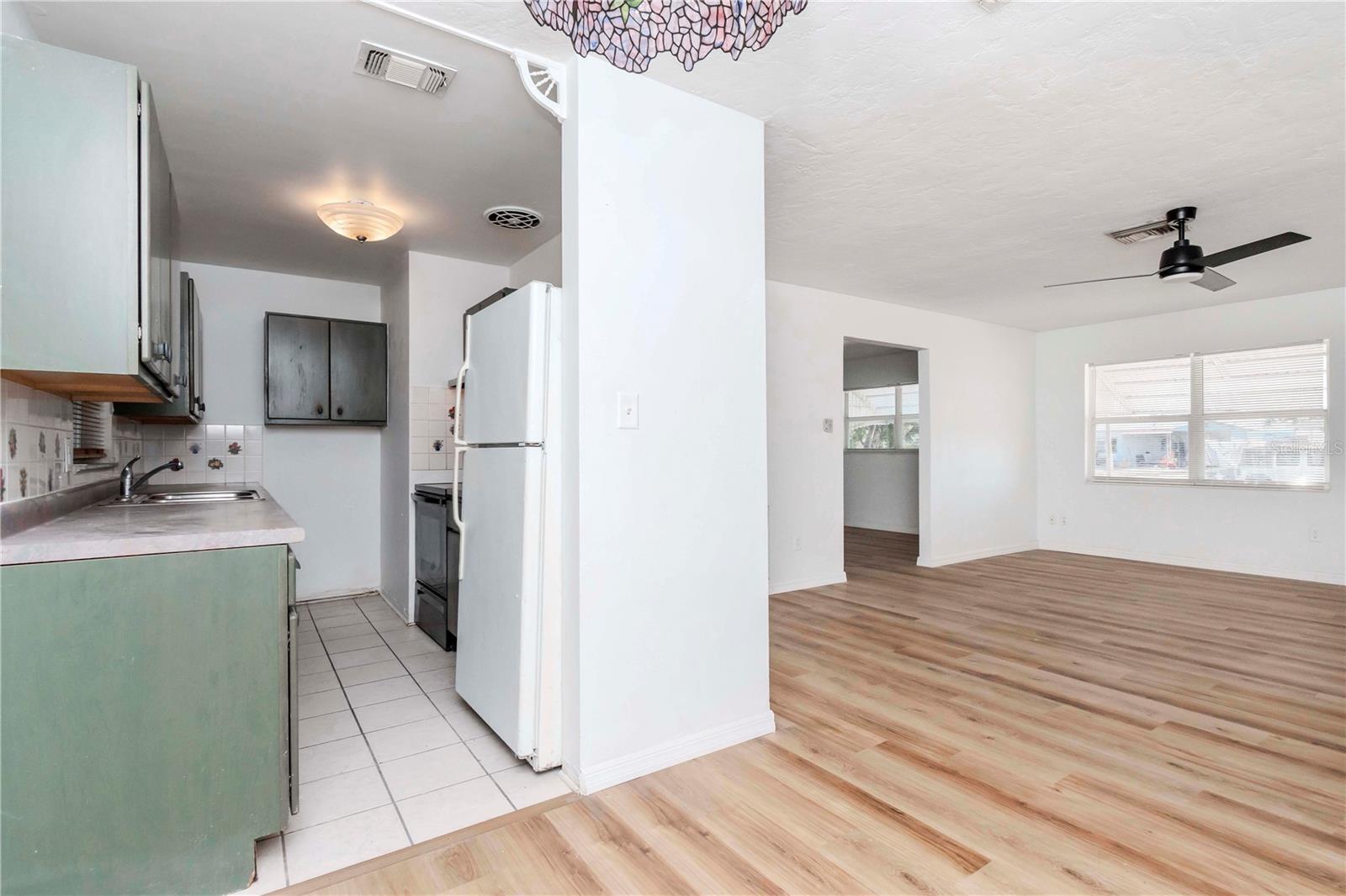 6604 COLUMBIA DR, BRADENTON, FL, 34207