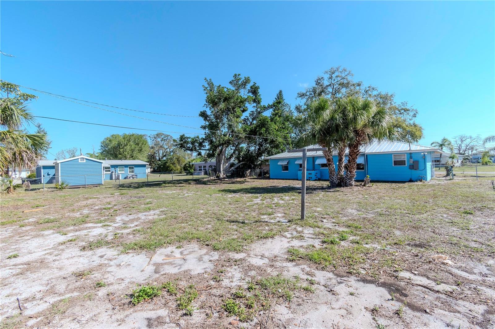 6604 COLUMBIA DR, BRADENTON, FL, 34207