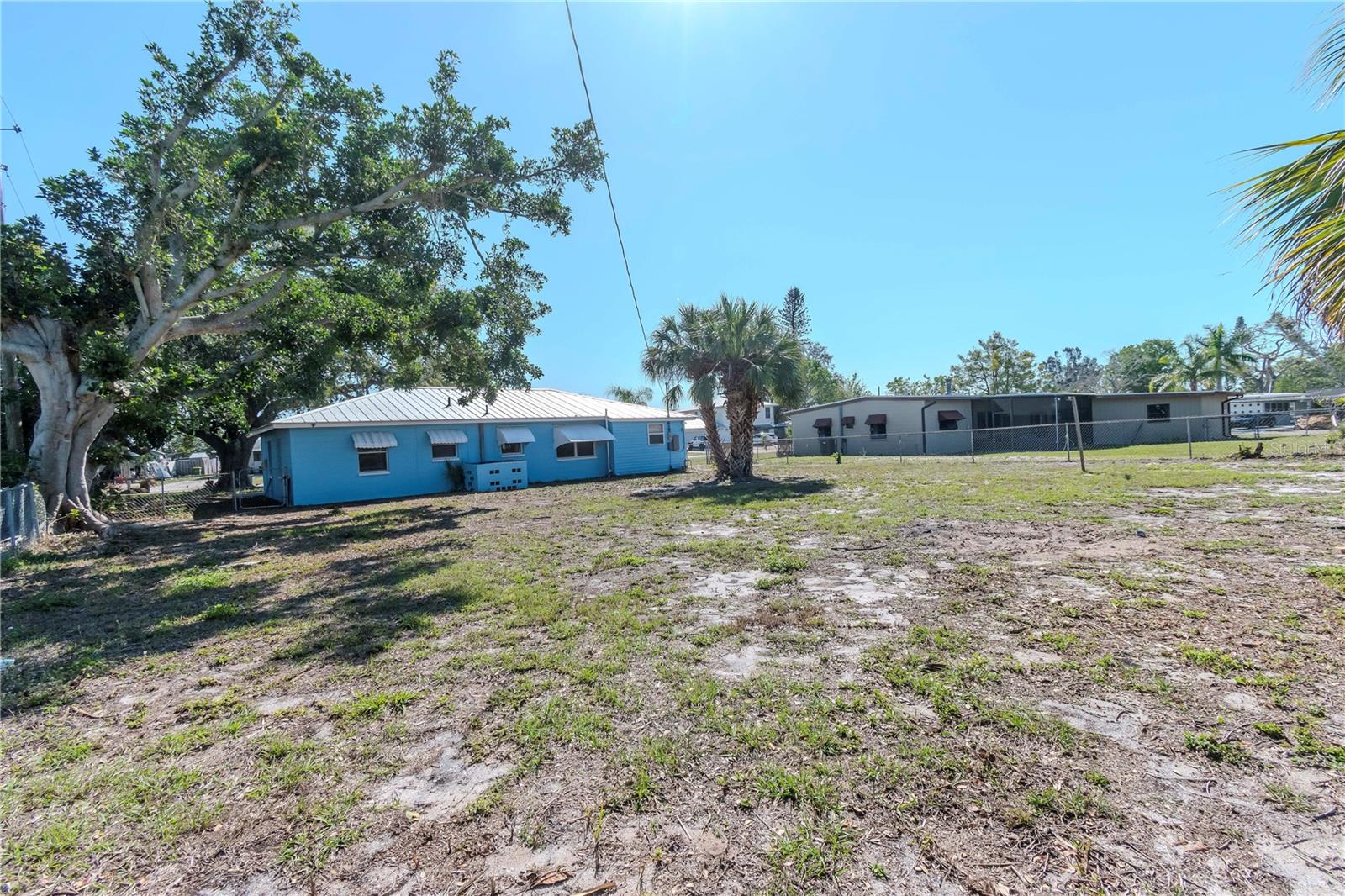 6604 COLUMBIA DR, BRADENTON, FL, 34207
