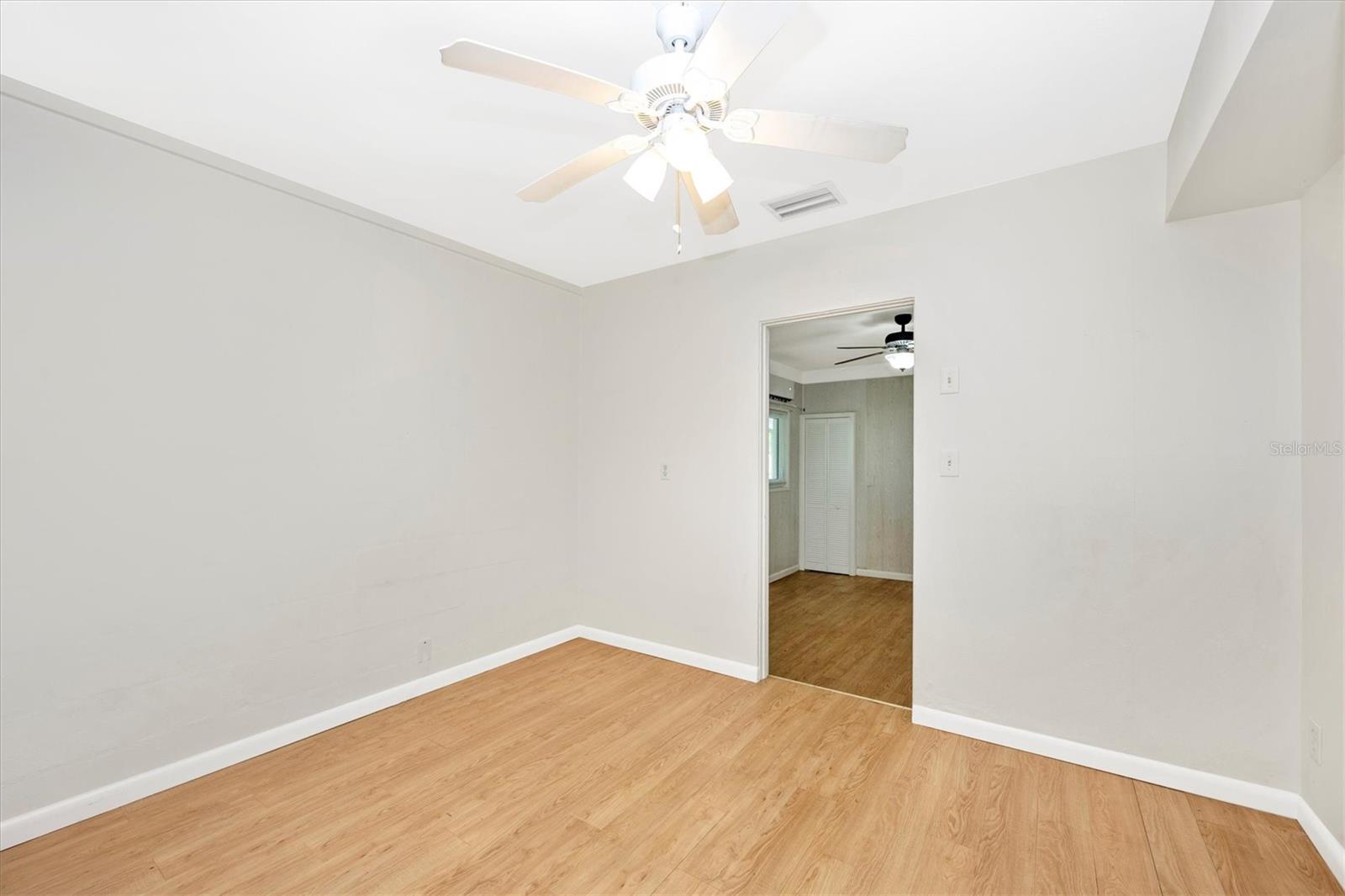 3266 JOLSON DR #B, SARASOTA, FL, 34237