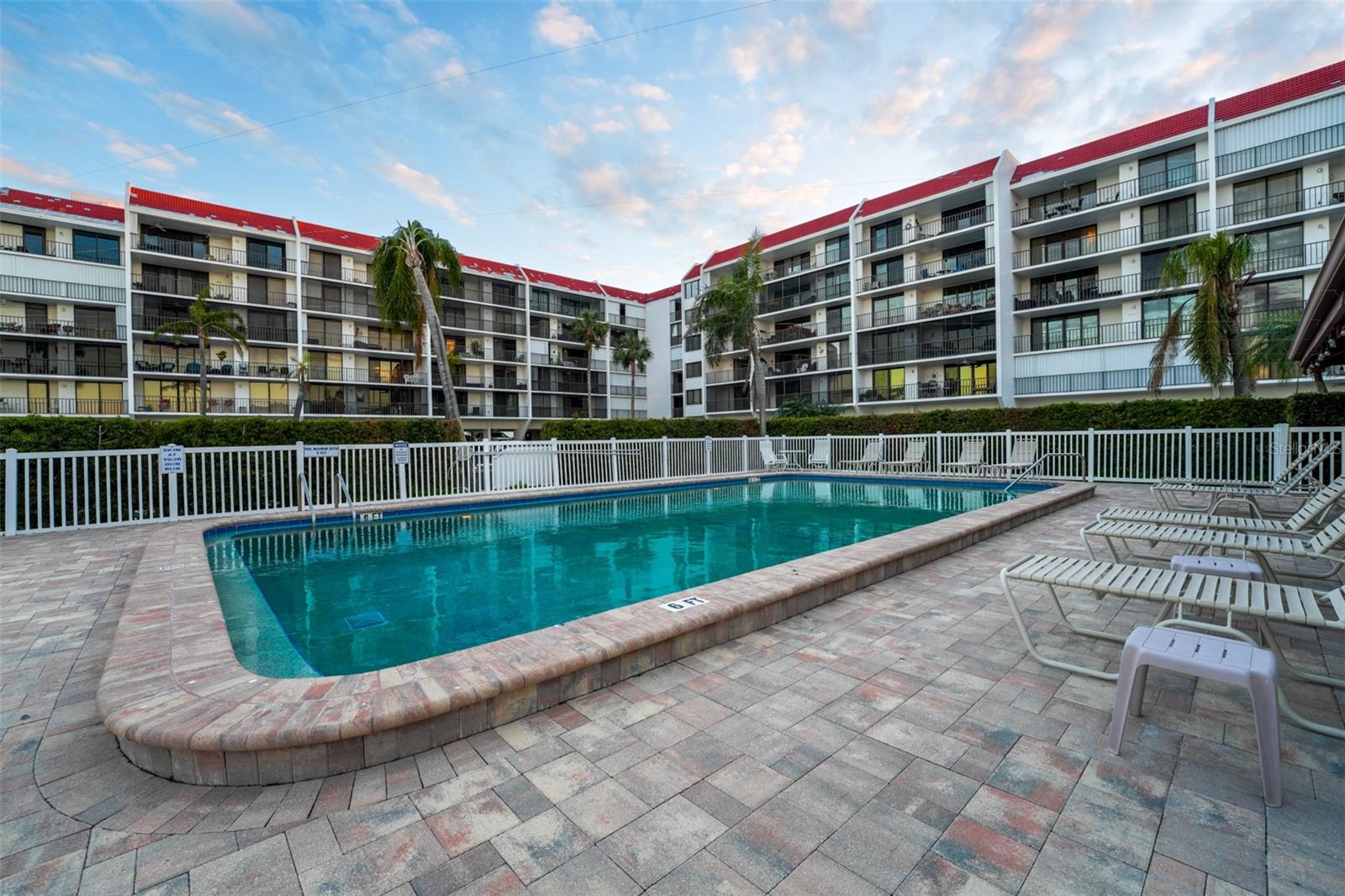 19111 VISTA BAY DR #401, INDIAN SHORES, FL, 33785