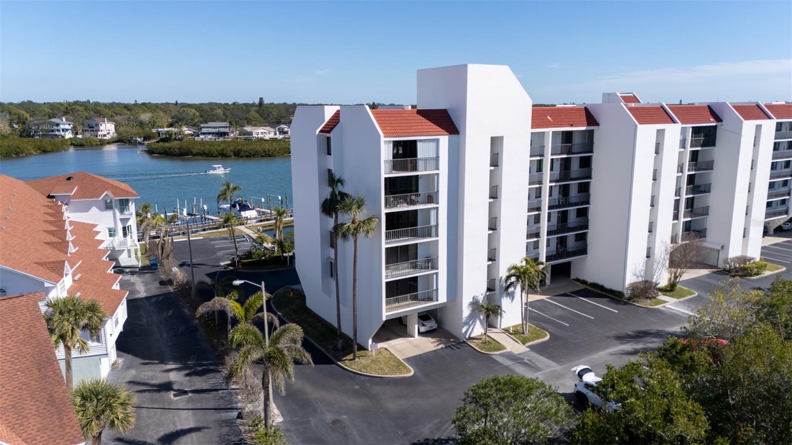 19111 VISTA BAY DR #401, INDIAN SHORES, FL, 33785