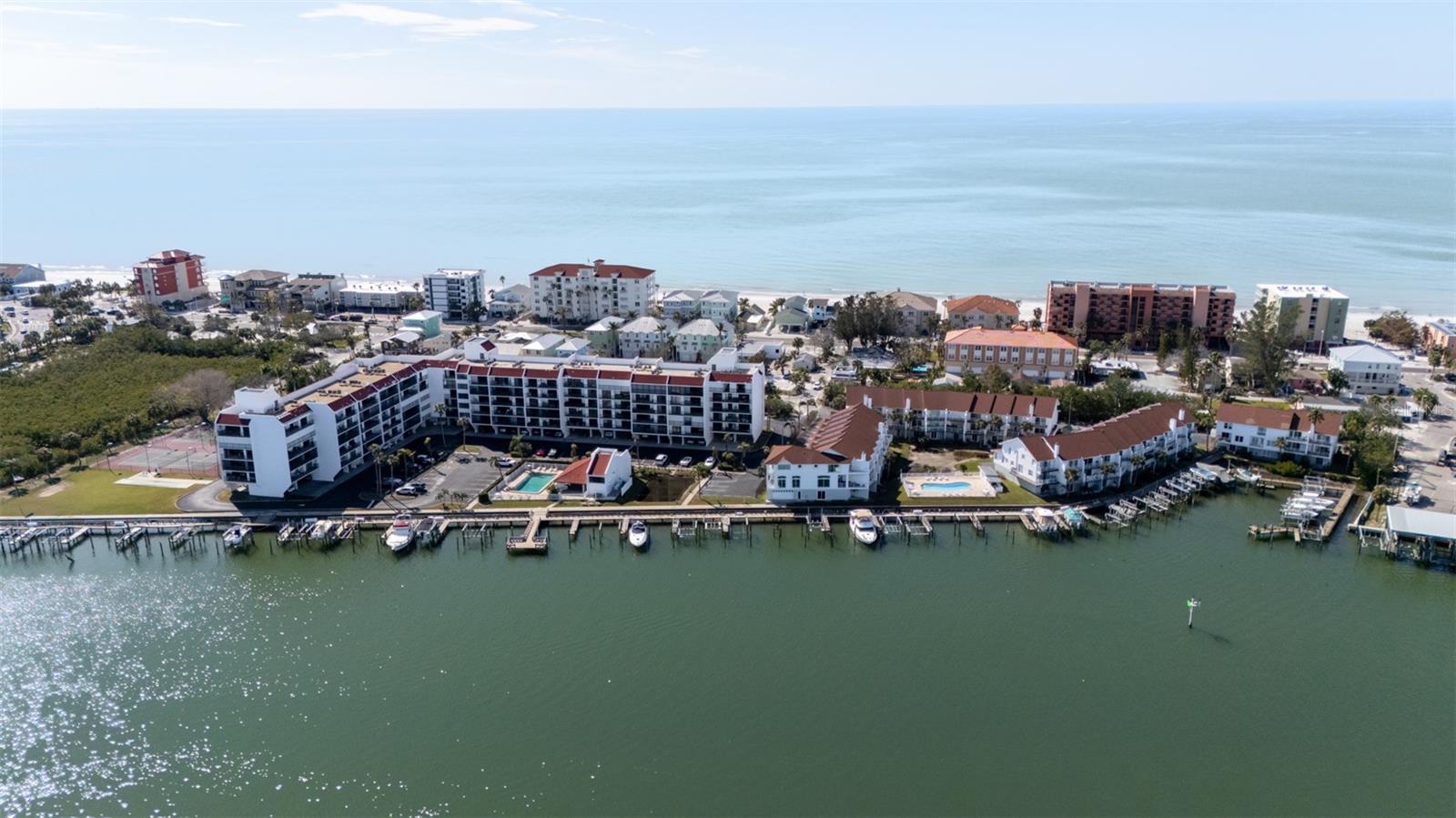 19111 VISTA BAY DR #401, INDIAN SHORES, FL, 33785