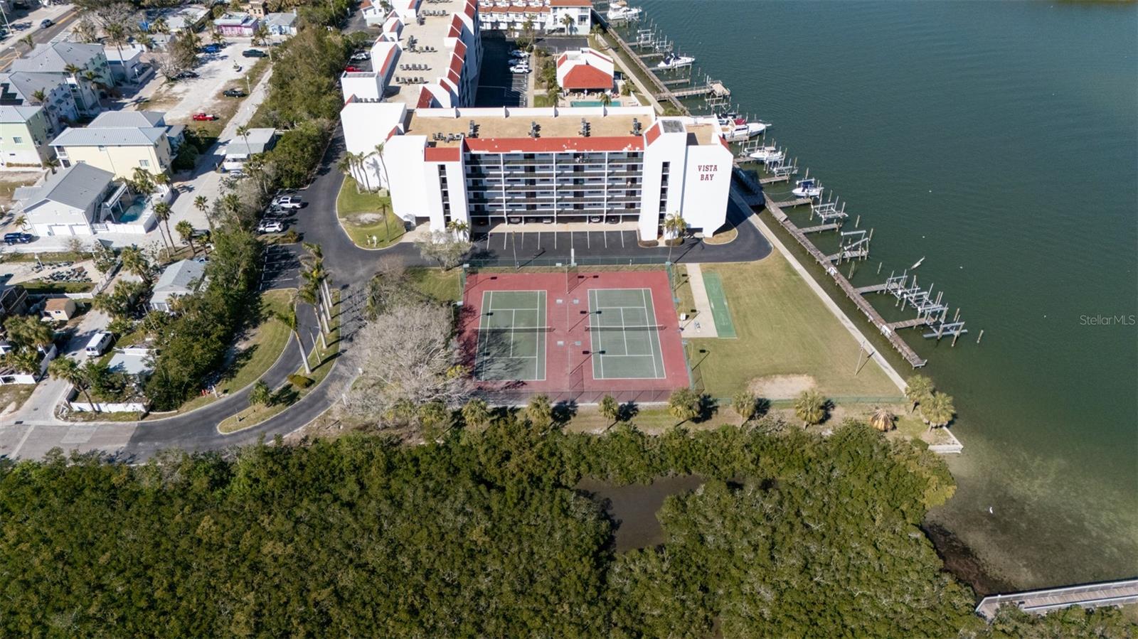 19111 VISTA BAY DR #401, INDIAN SHORES, FL, 33785