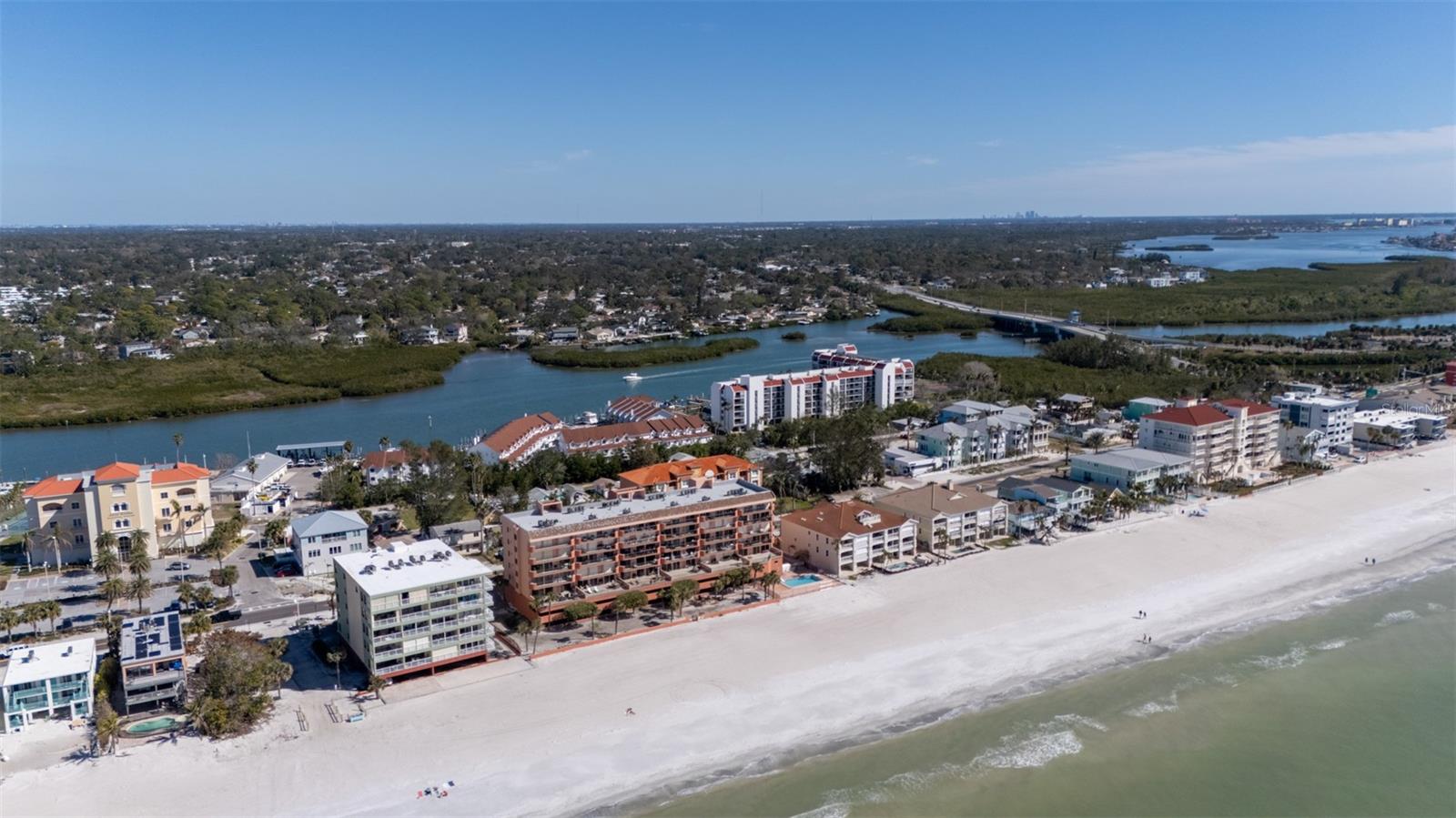 19111 VISTA BAY DR #401, INDIAN SHORES, FL, 33785