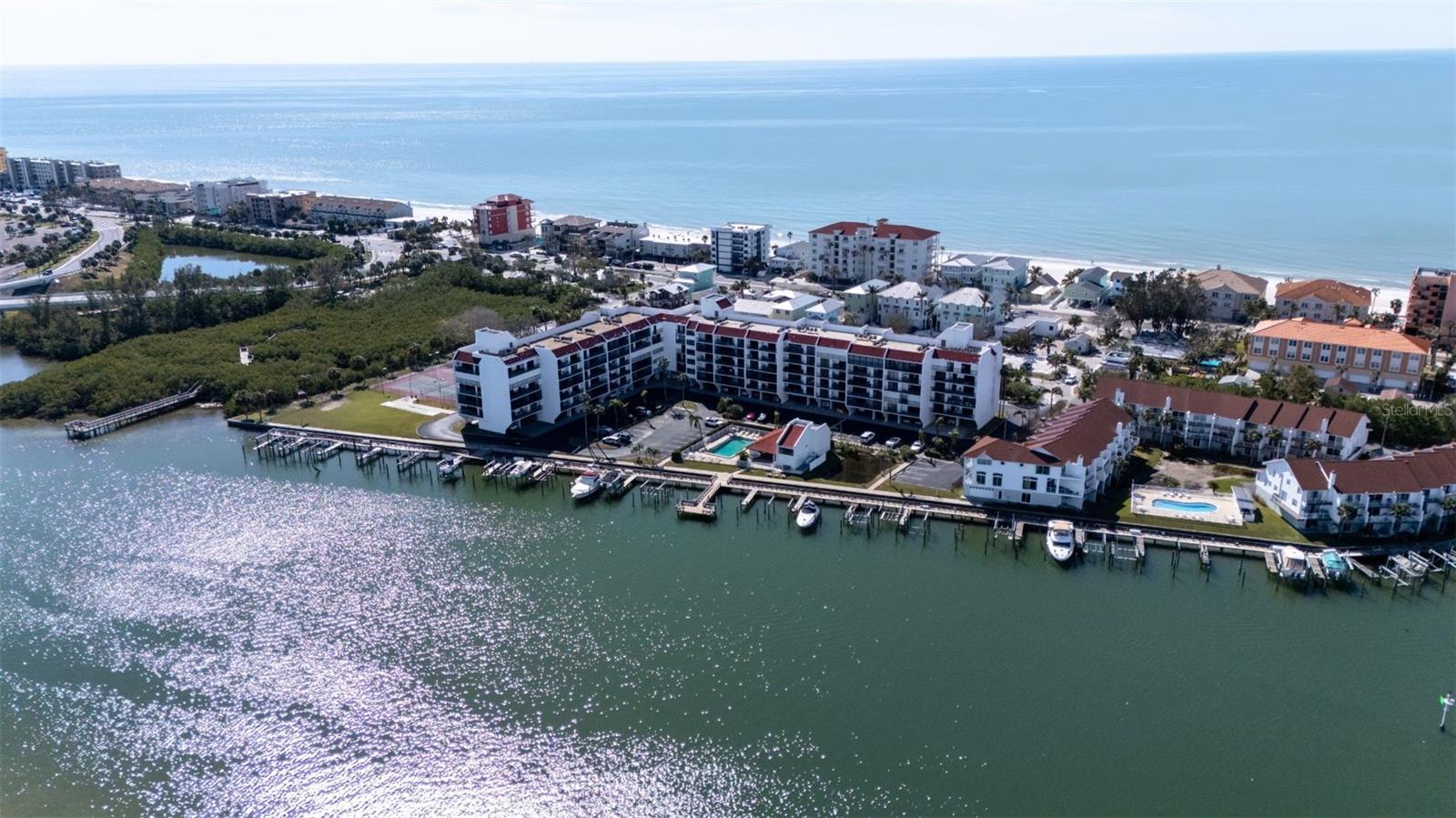 19111 VISTA BAY DR #401, INDIAN SHORES, FL, 33785