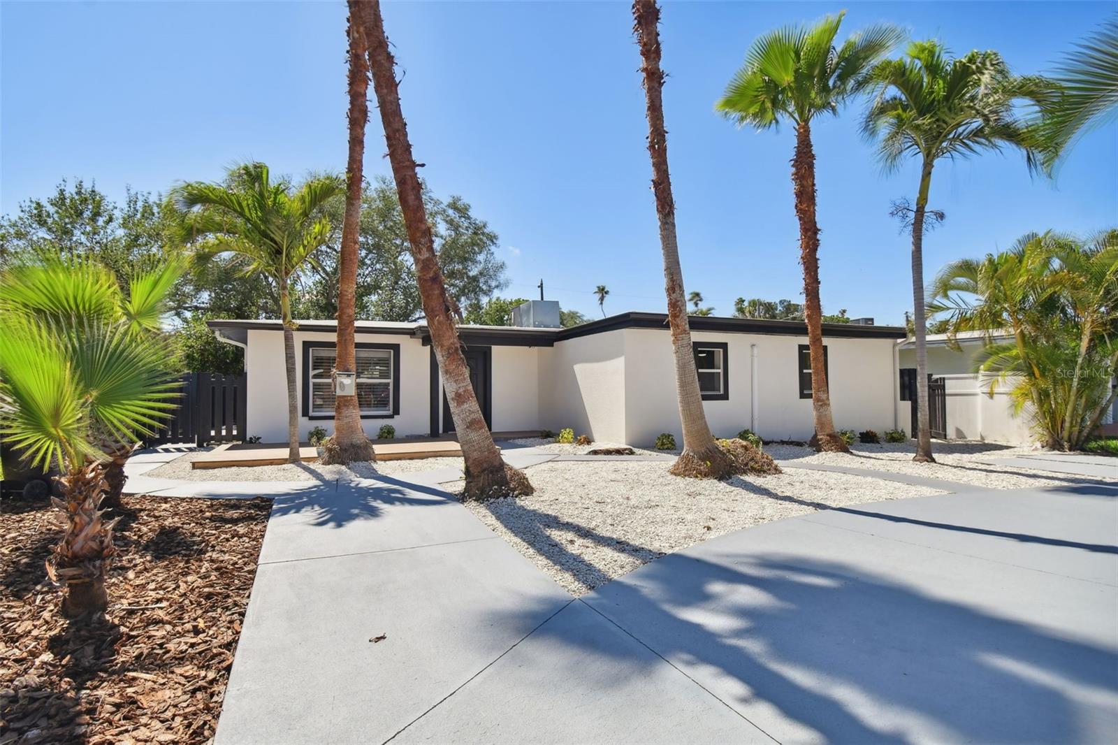 3934 HUNTINGTON ST NE, ST PETERSBURG, FL, 33703