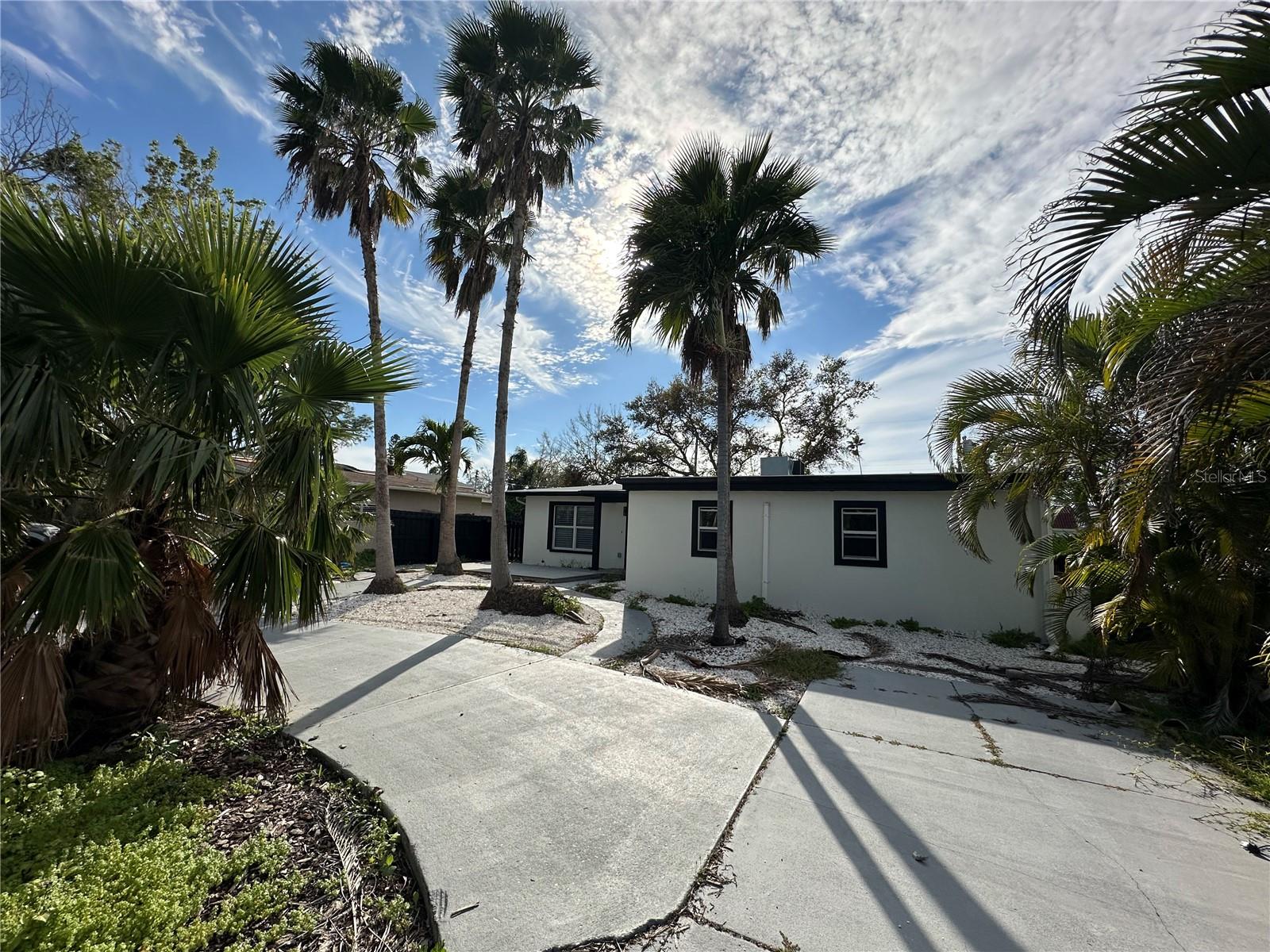 3934 HUNTINGTON ST NE, ST PETERSBURG, FL, 33703