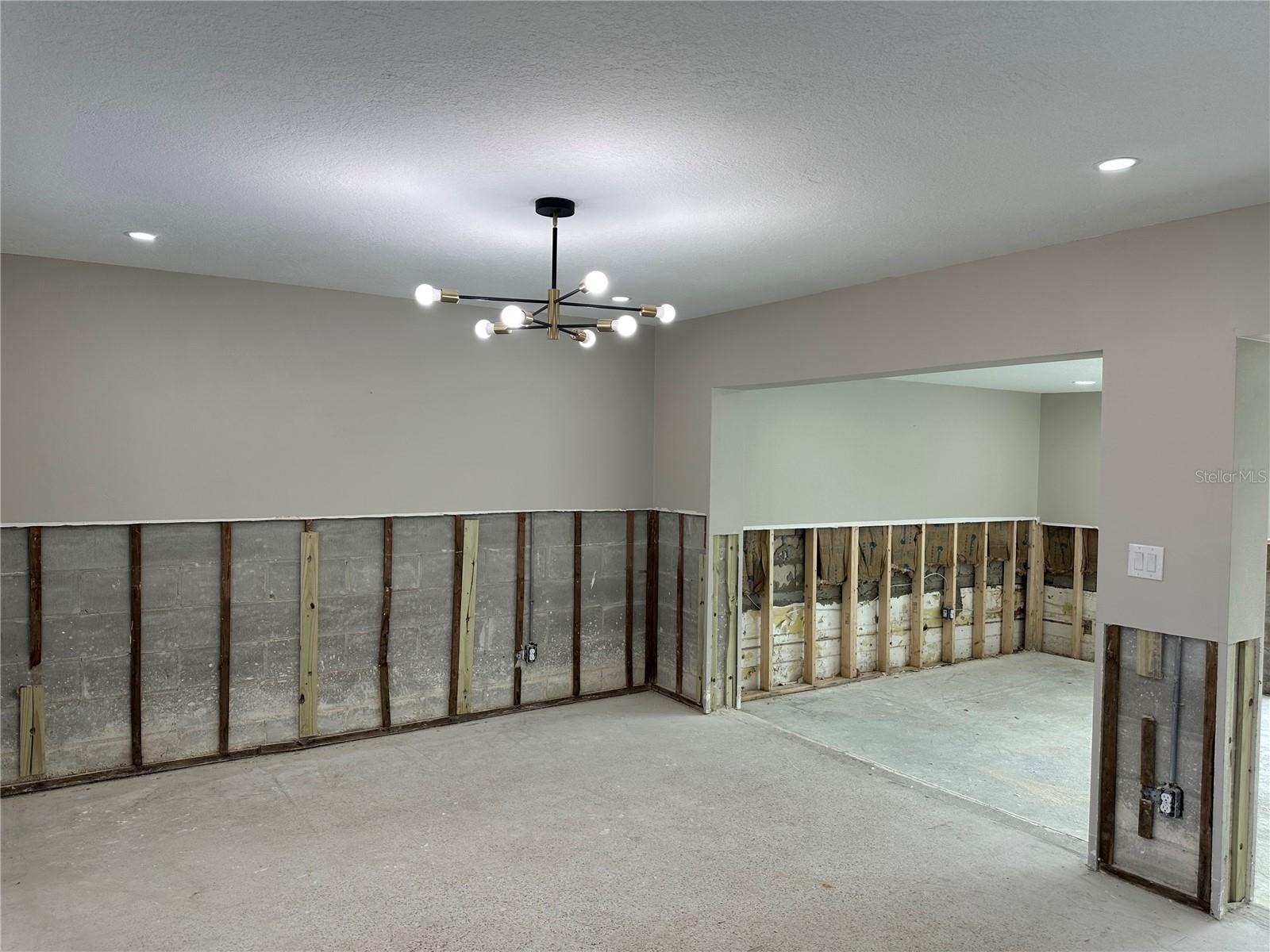 3934 HUNTINGTON ST NE, ST PETERSBURG, FL, 33703
