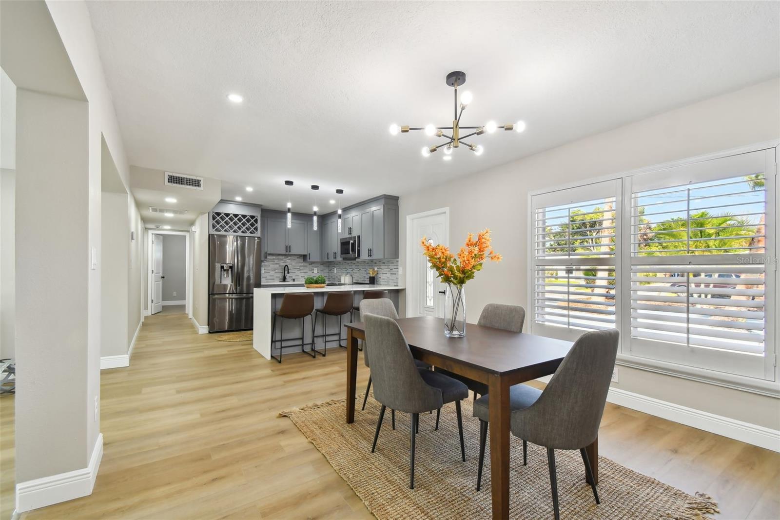3934 HUNTINGTON ST NE, ST PETERSBURG, FL, 33703