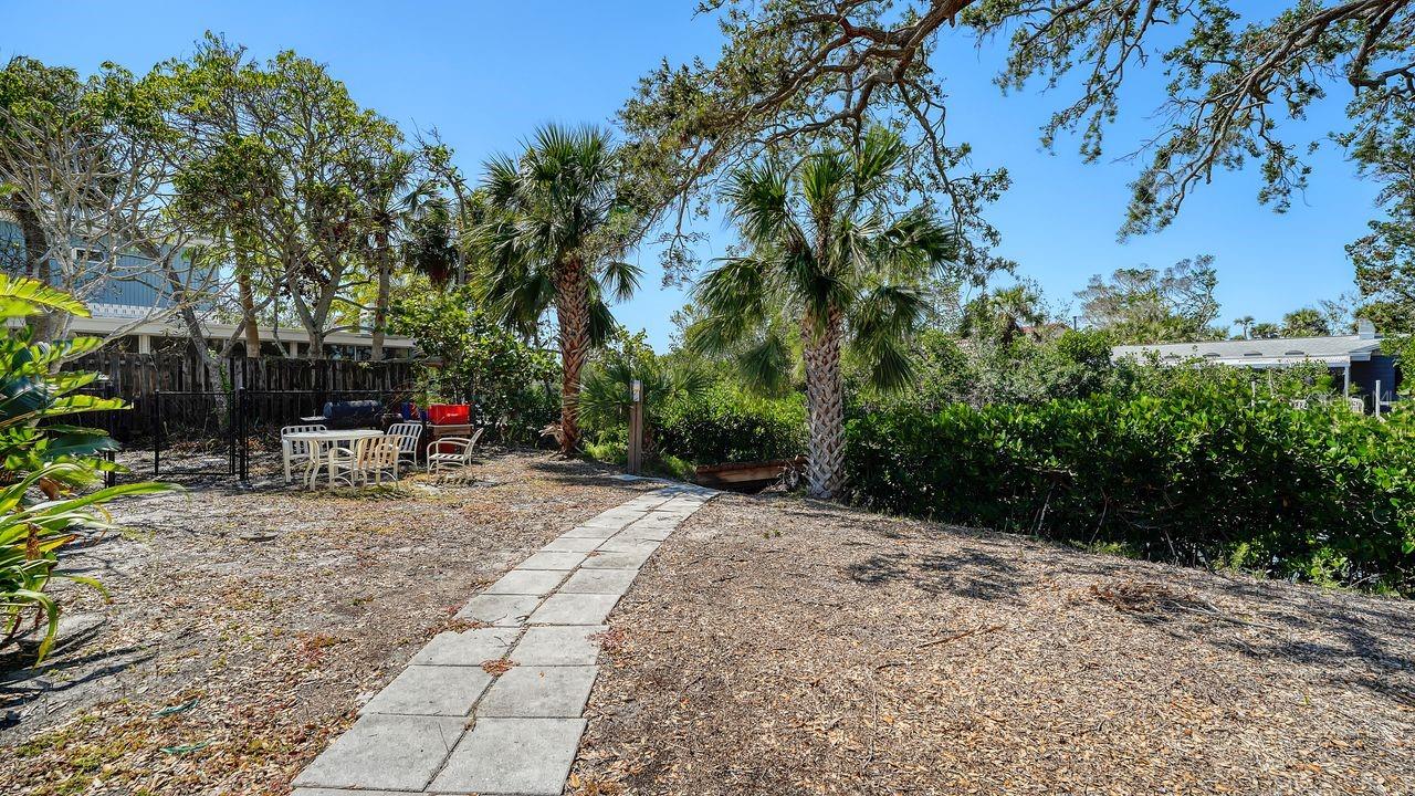 5448 AVENIDA DEL MARE, SARASOTA, FL, 34242