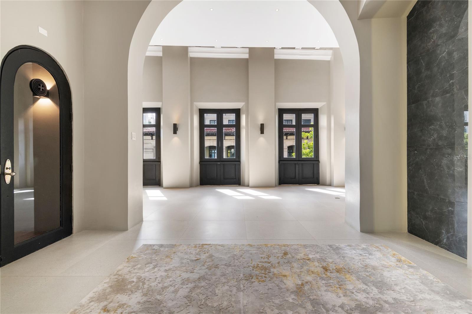 PR9112037 Property Photo