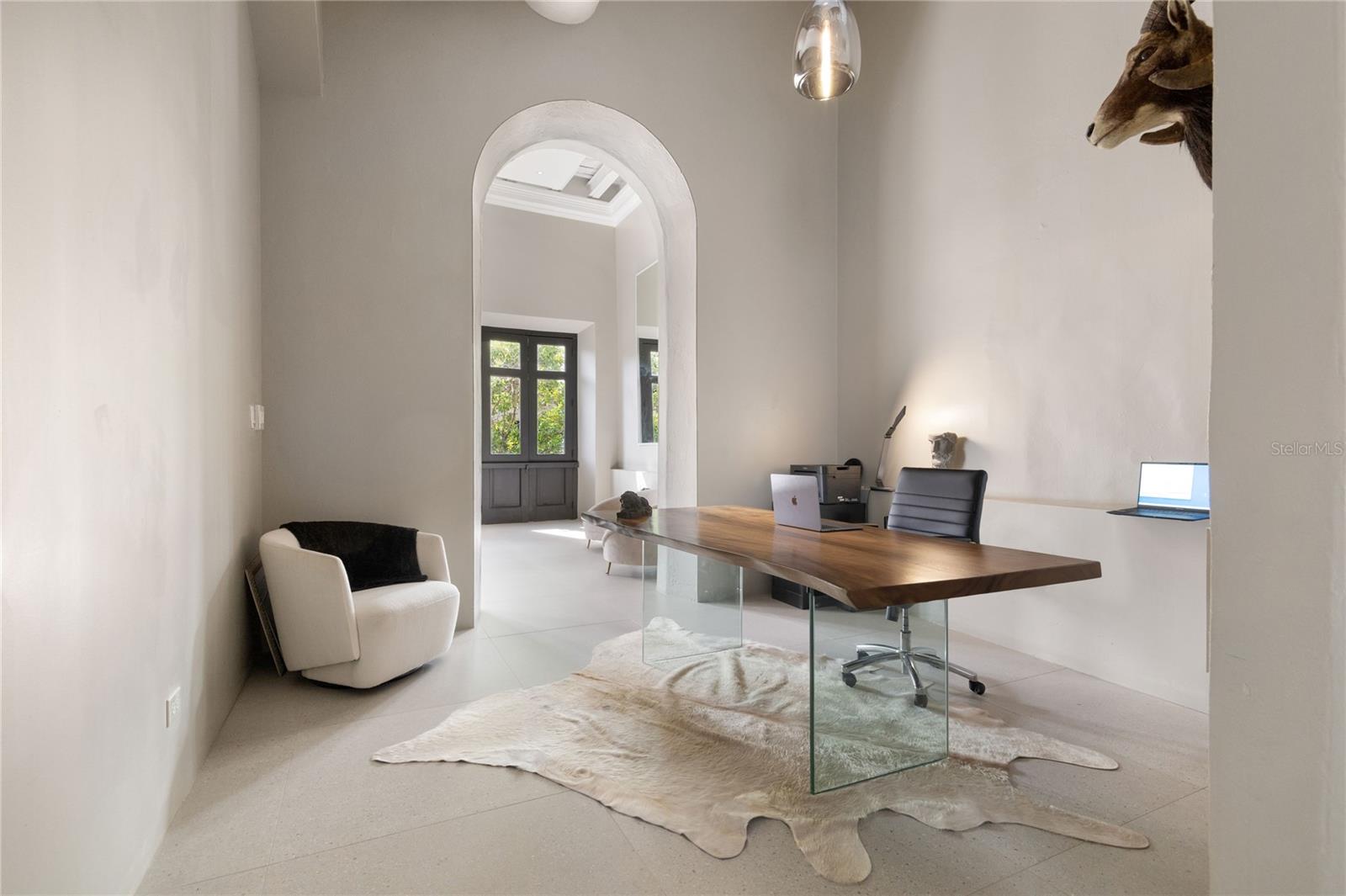 PR9112037 Property Photo