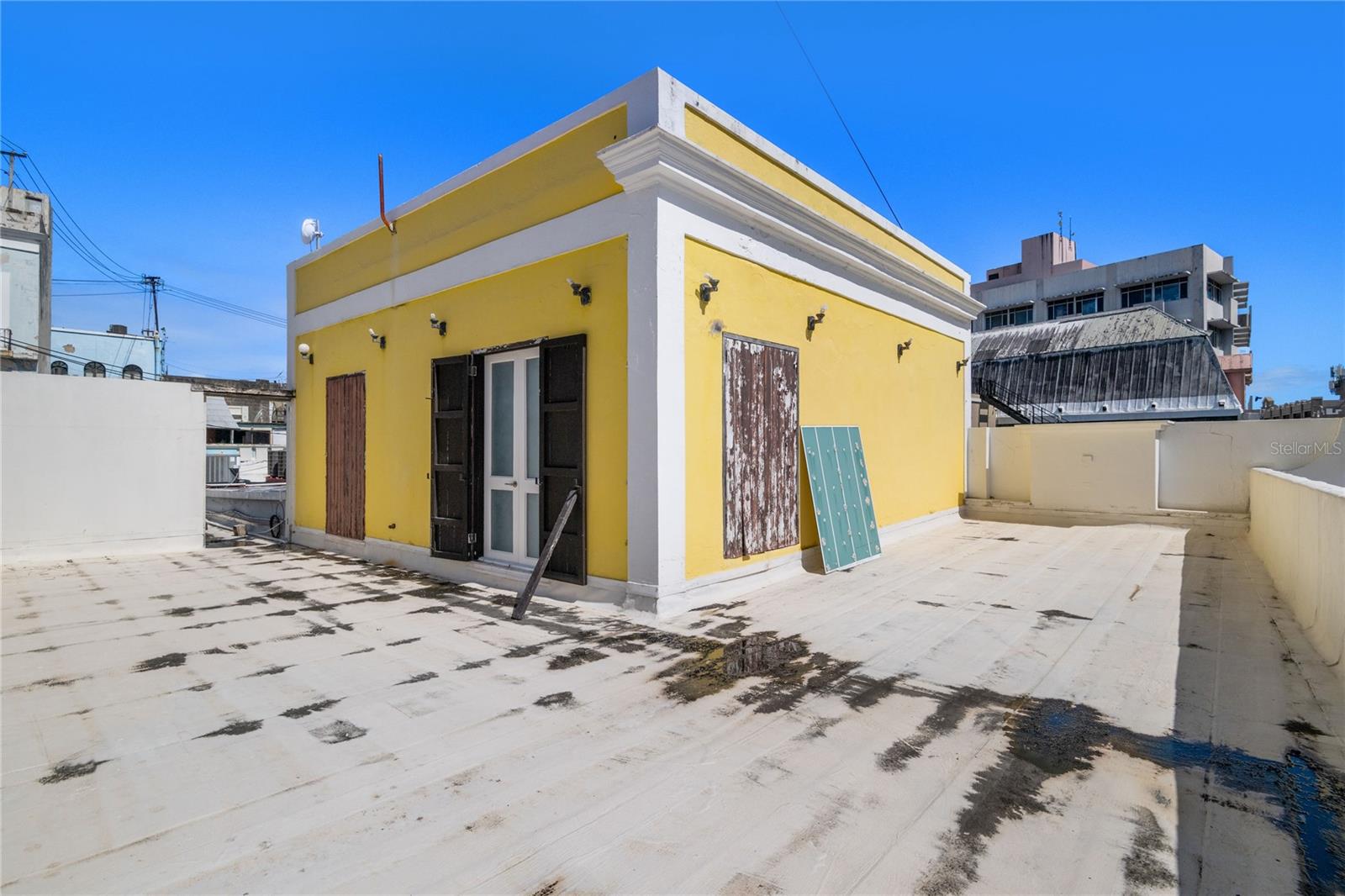 PR9112037 Property Photo