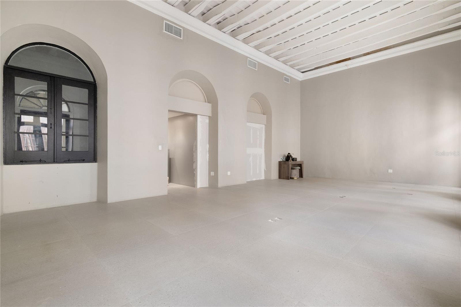 PR9112037 Property Photo