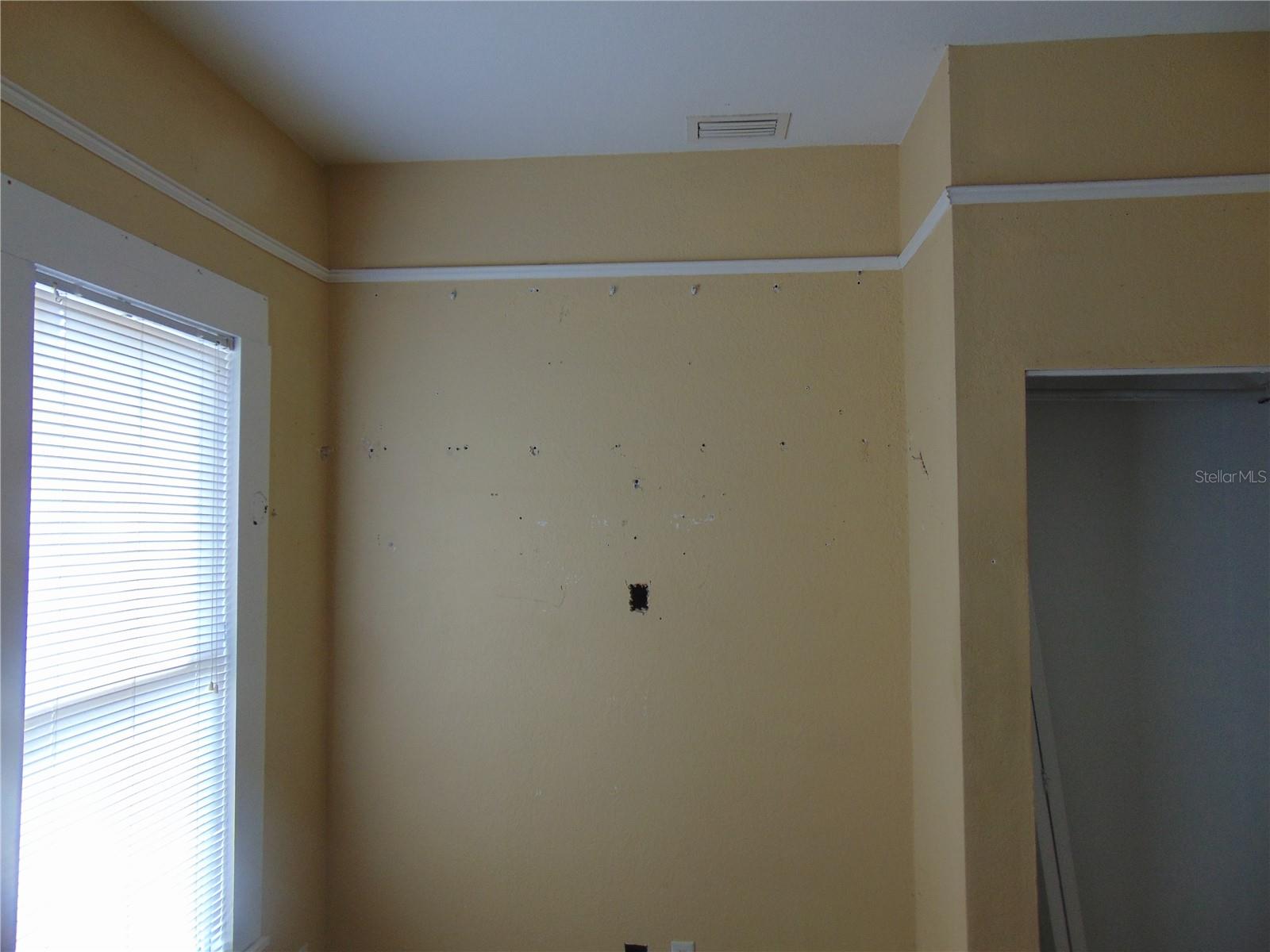 2506 1/2 E COLUMBUS DR, TAMPA, FL, 33605