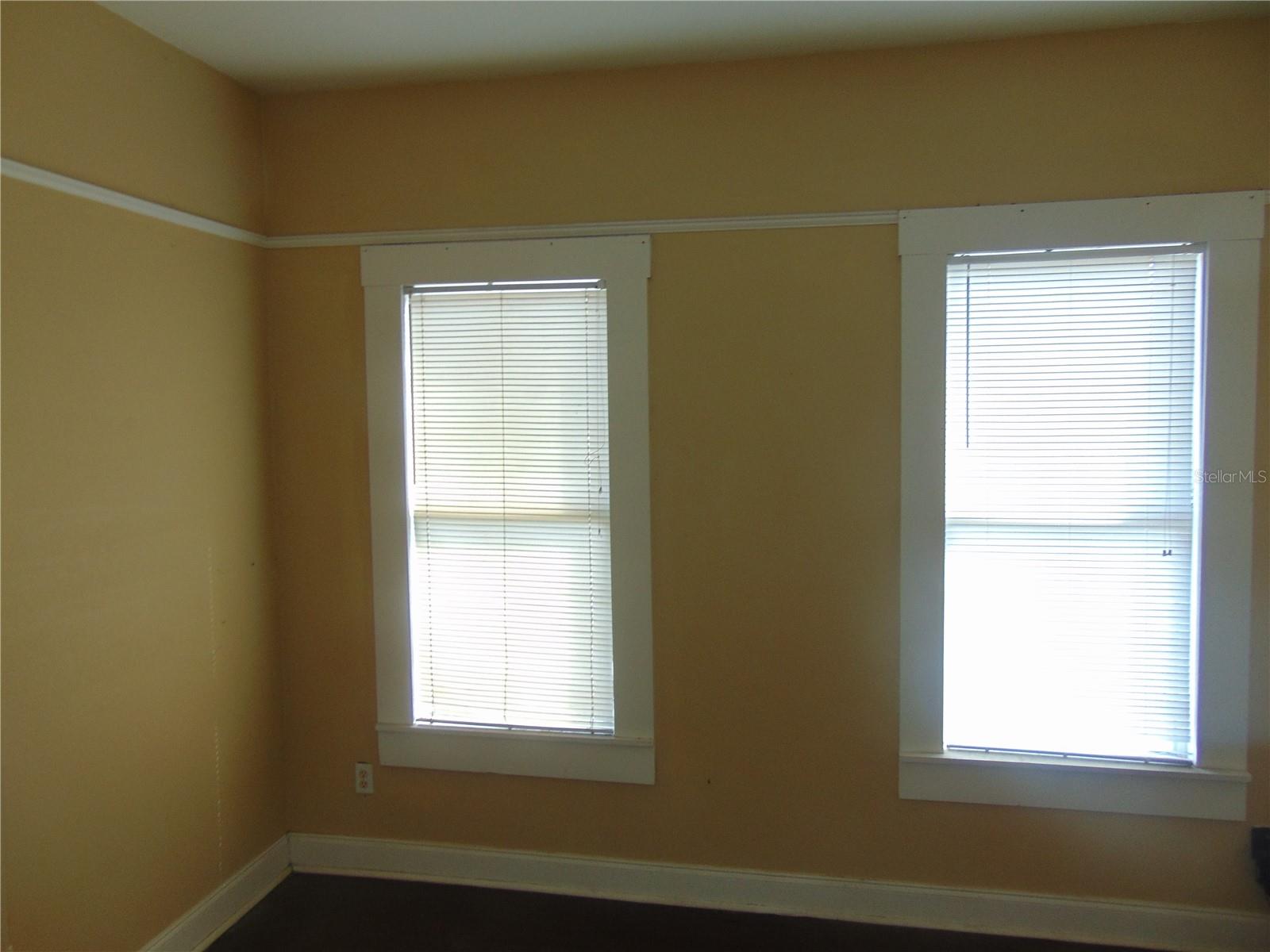 2506 1/2 E COLUMBUS DR, TAMPA, FL, 33605