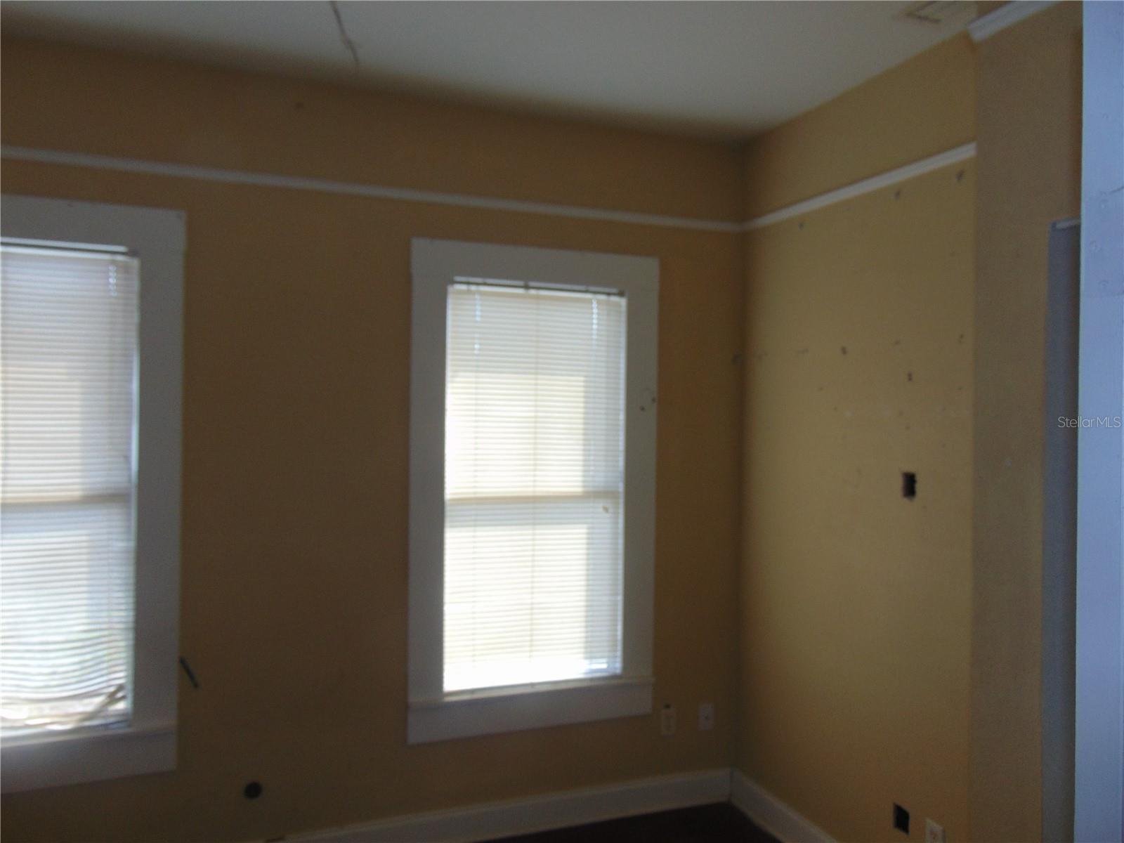 2506 1/2 E COLUMBUS DR, TAMPA, FL, 33605