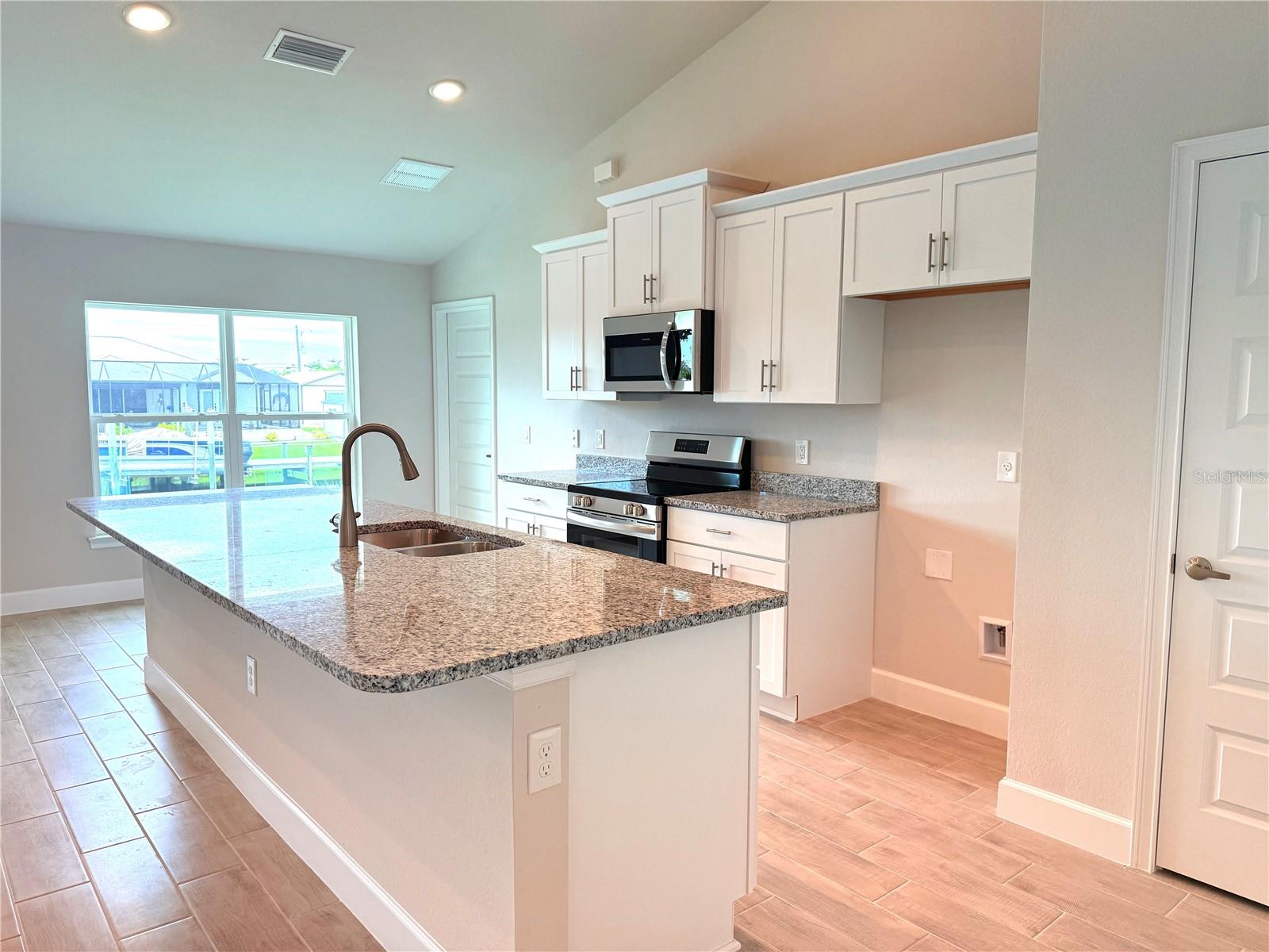 13902 ALLAMANDA CIR, PORT CHARLOTTE, FL, 33981
