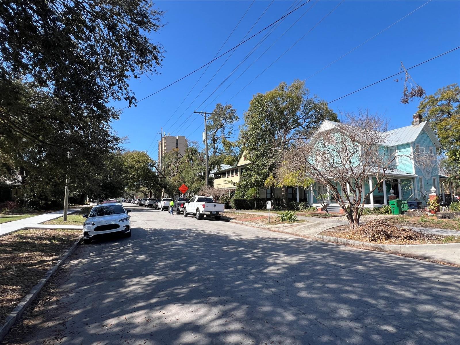 313 E OAK AVE, TAMPA, FL, 33602