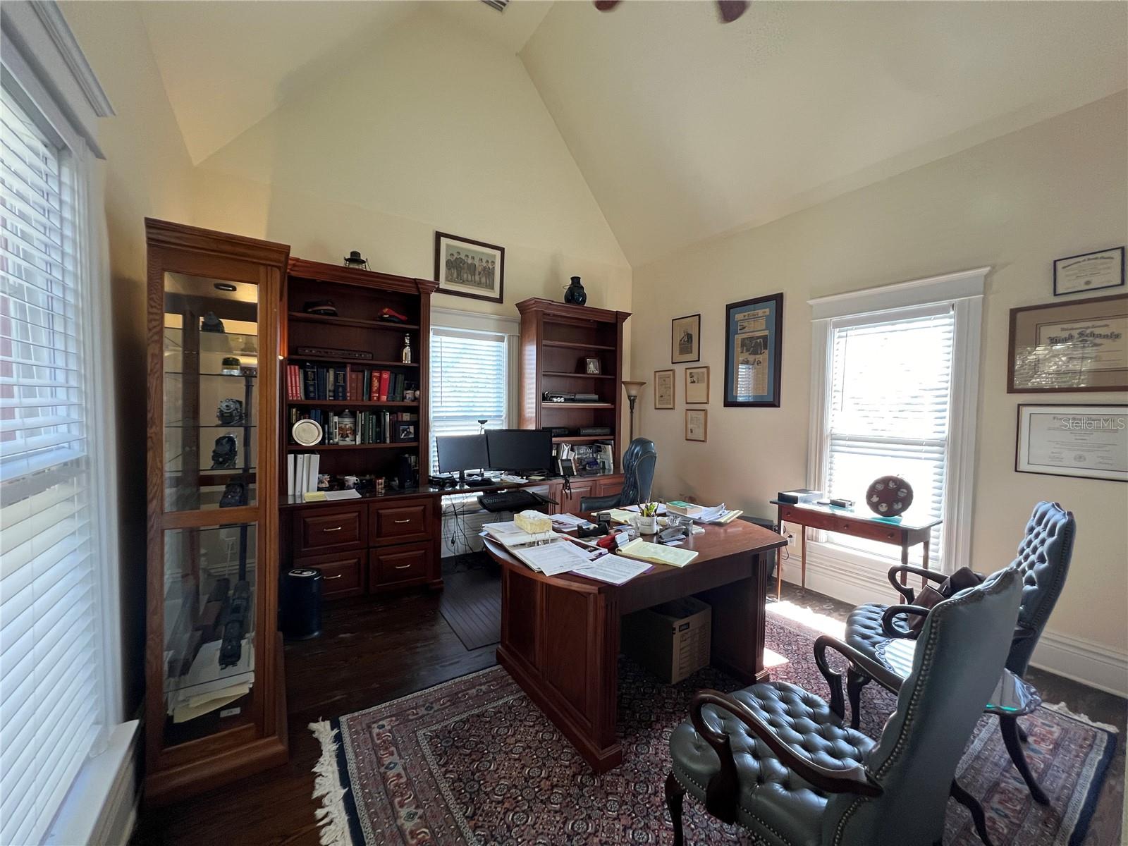 313 E OAK AVE, TAMPA, FL, 33602