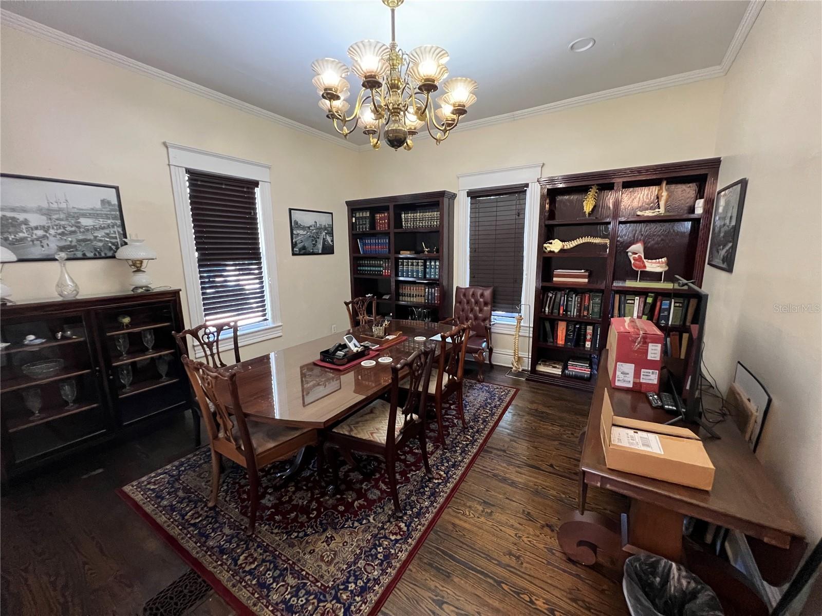 313 E OAK AVE, TAMPA, FL, 33602