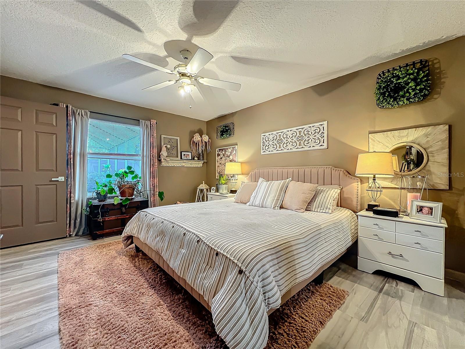 1131 APPLE TER, LEESBURG, FL, 34748