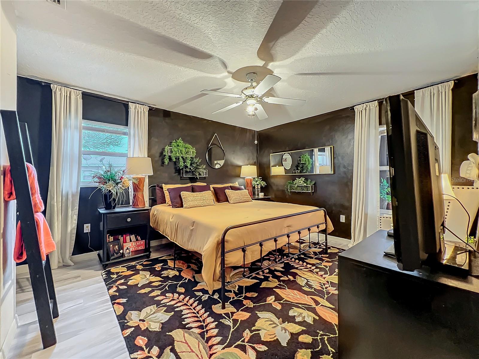 1131 APPLE TER, LEESBURG, FL, 34748
