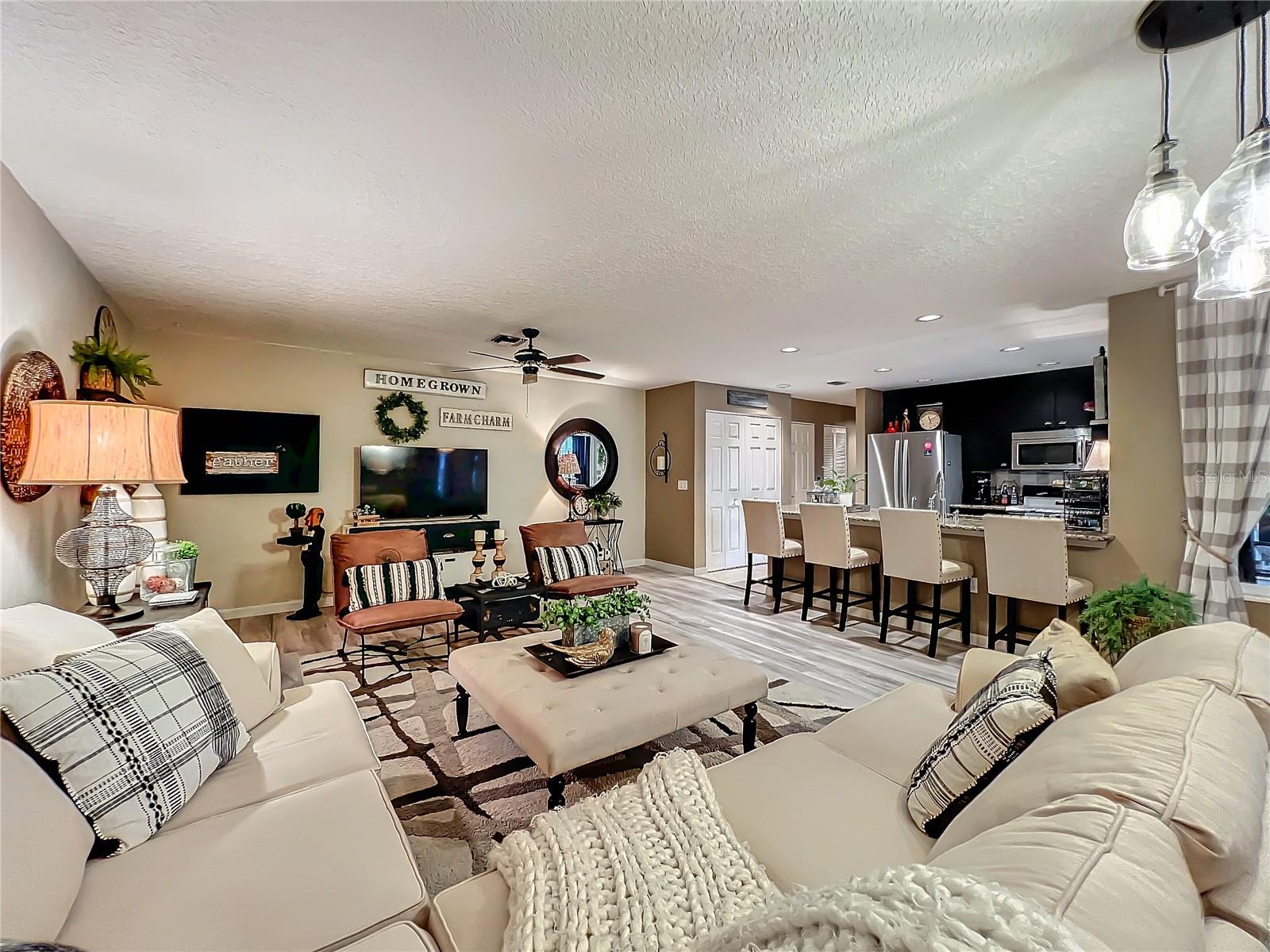 1131 APPLE TER, LEESBURG, FL, 34748