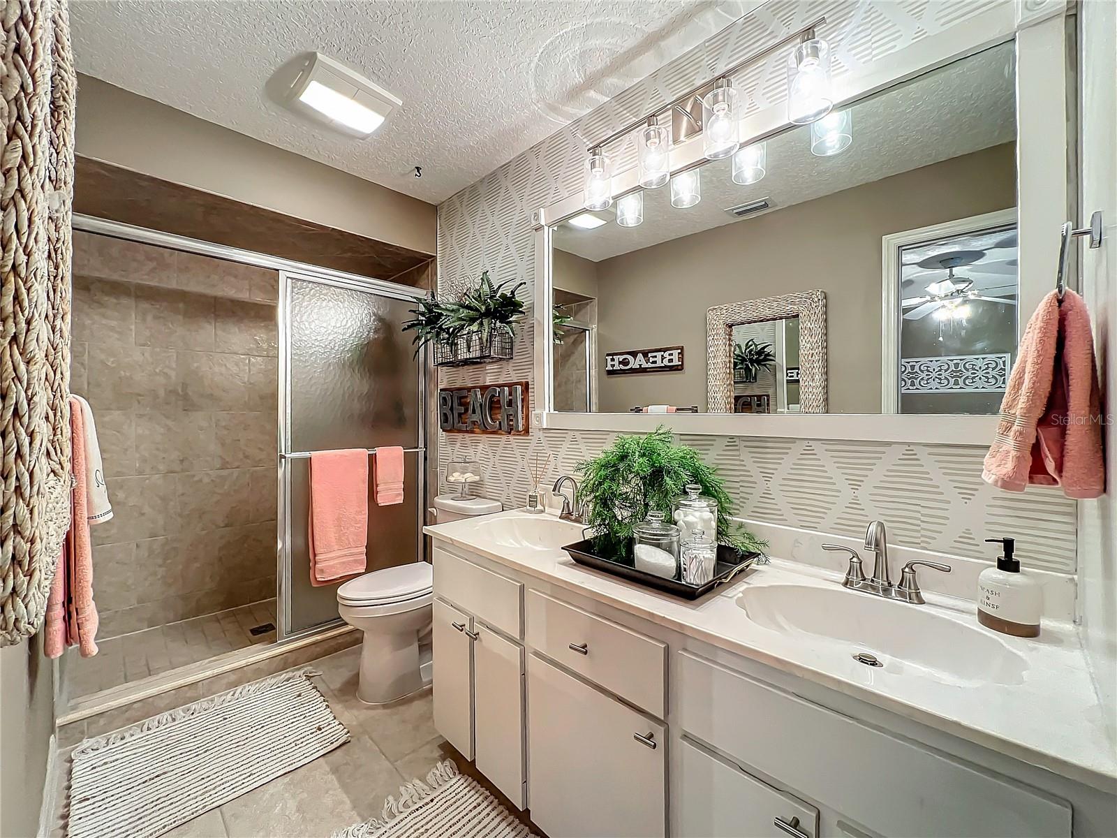 1131 APPLE TER, LEESBURG, FL, 34748