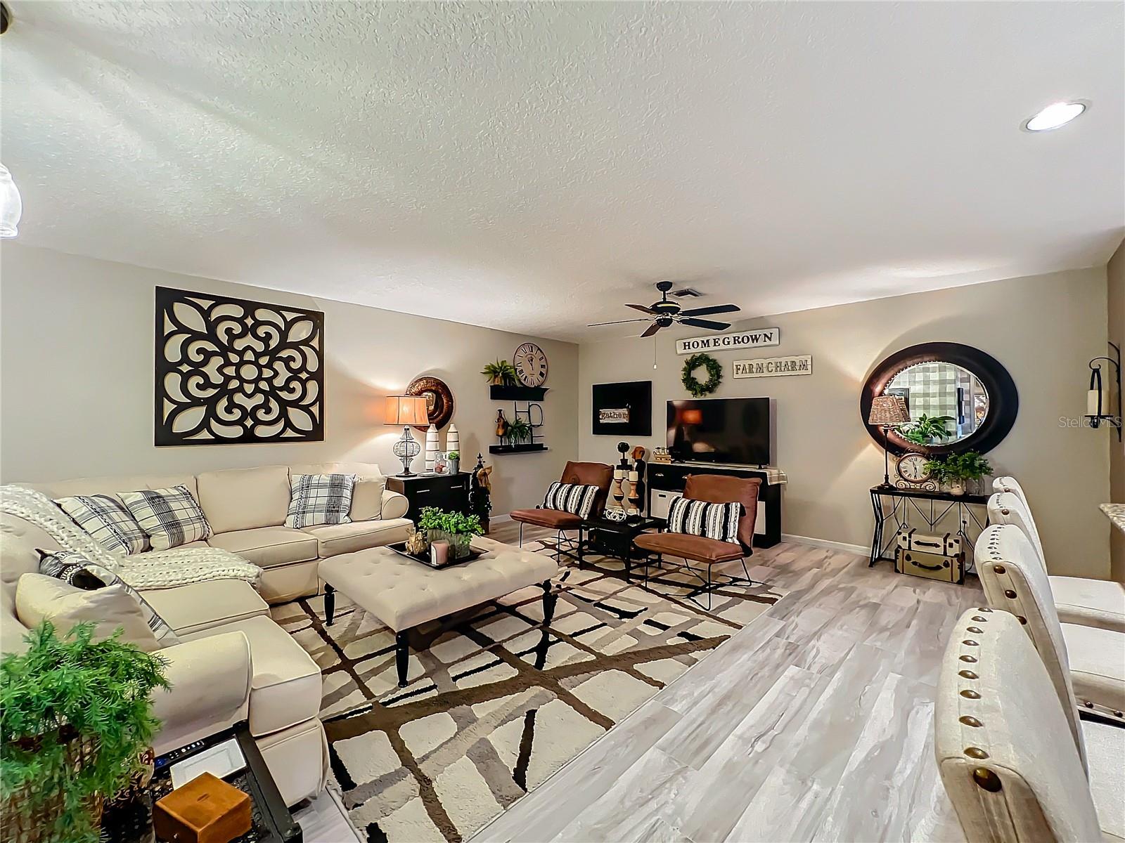 1131 APPLE TER, LEESBURG, FL, 34748