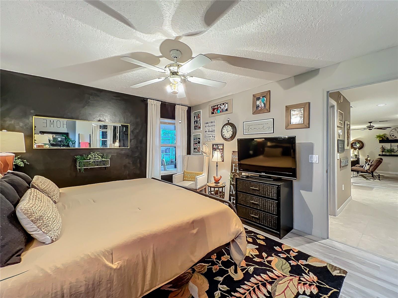 1131 APPLE TER, LEESBURG, FL, 34748