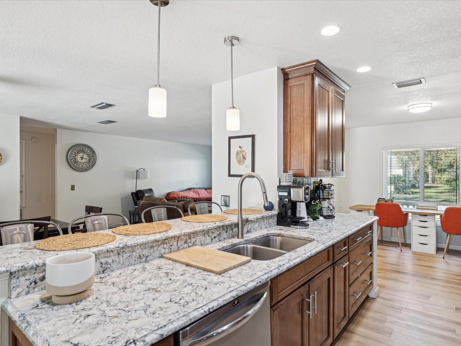 15801 BRIDGEWATER LN, TAMPA, FL, 33624
