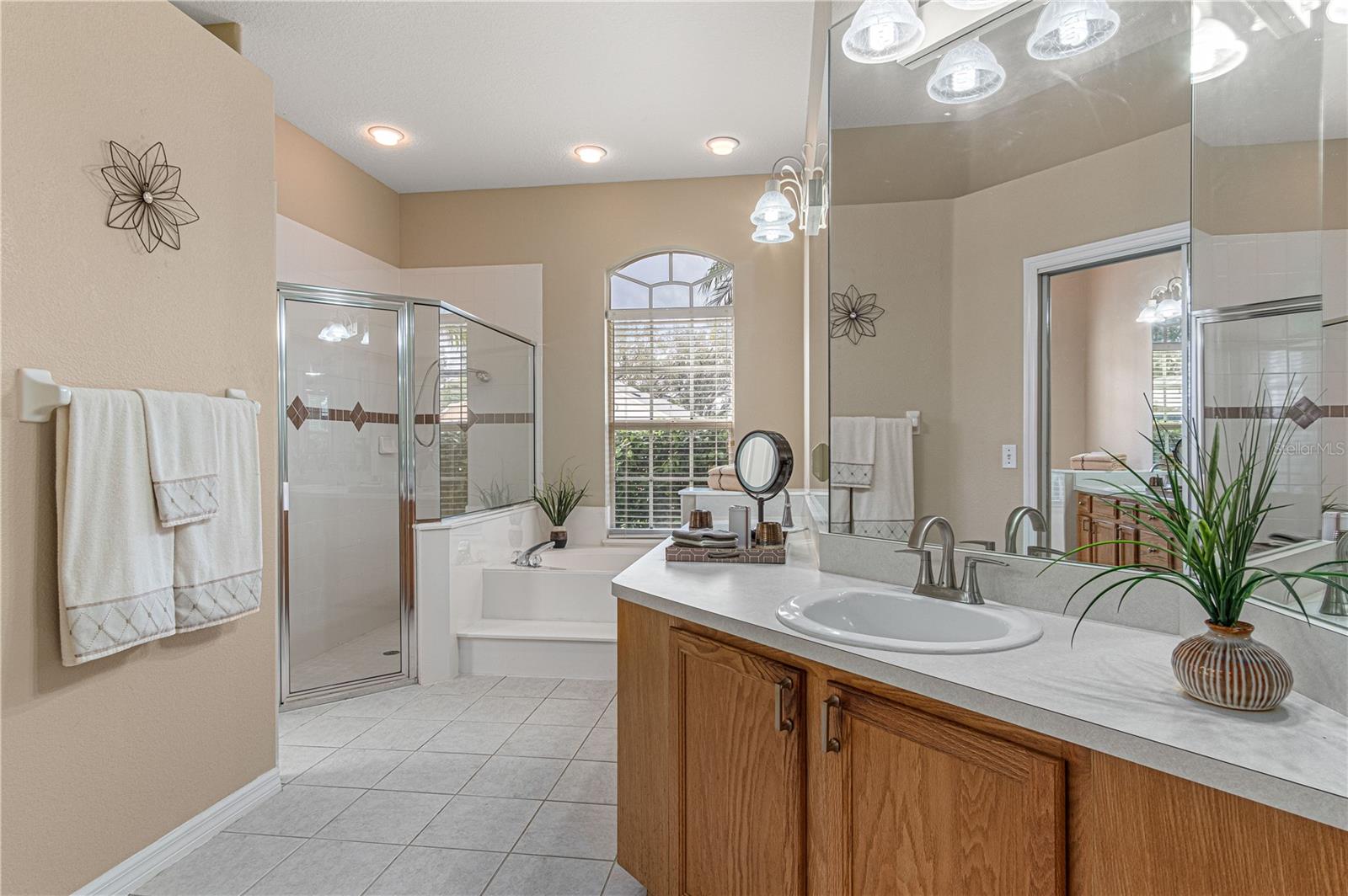 460 QUAIL HILL DR, DEBARY, FL, 32713