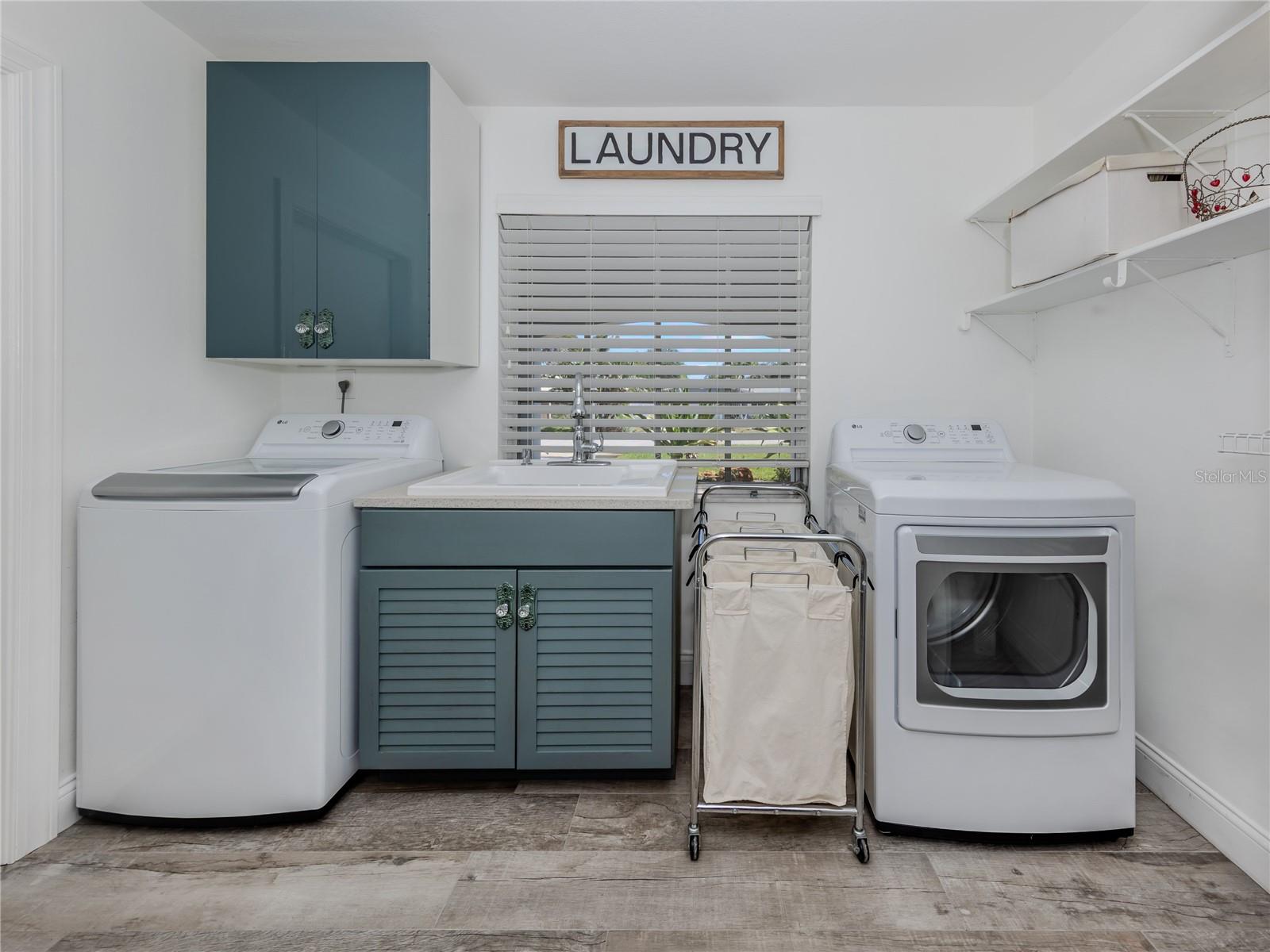 601 APALACHICOLA RD, VENICE, FL, 34285