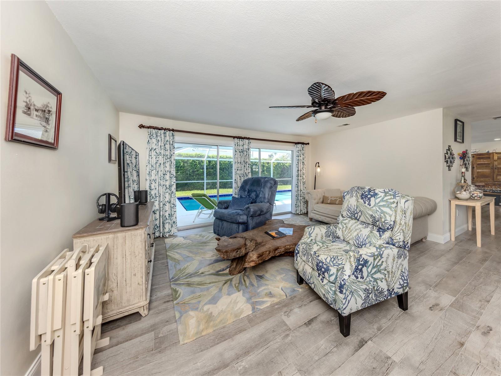 601 APALACHICOLA RD, VENICE, FL, 34285